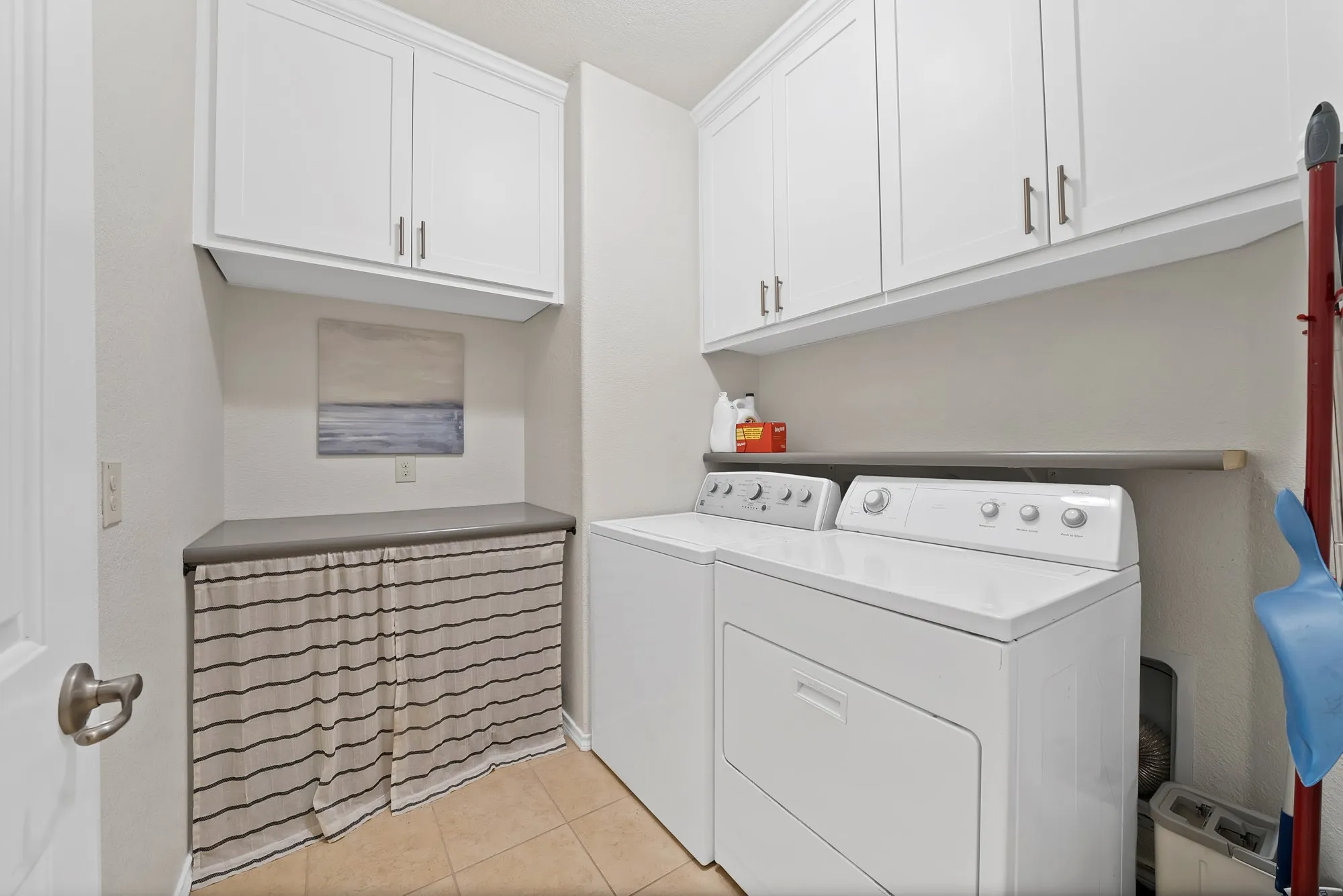 Single Family Residence For Sale in Tarrant County , 9644 Willow Branch Way, Fort Worth, Texas 76036, 3 Bedroom, 2 Bathroom, 2 Garage spaces, 1,802 Sqft, built in 2014, mls#21375130, Real Estate Agent in Fort Worth, Homes For Sale in Tarrant county, Homes For Sale in Fort Worth, Realtor in Fort Worth Texas, Real Estate Brokerage Independent Realty Texas, Luminita Cordes Realtor
