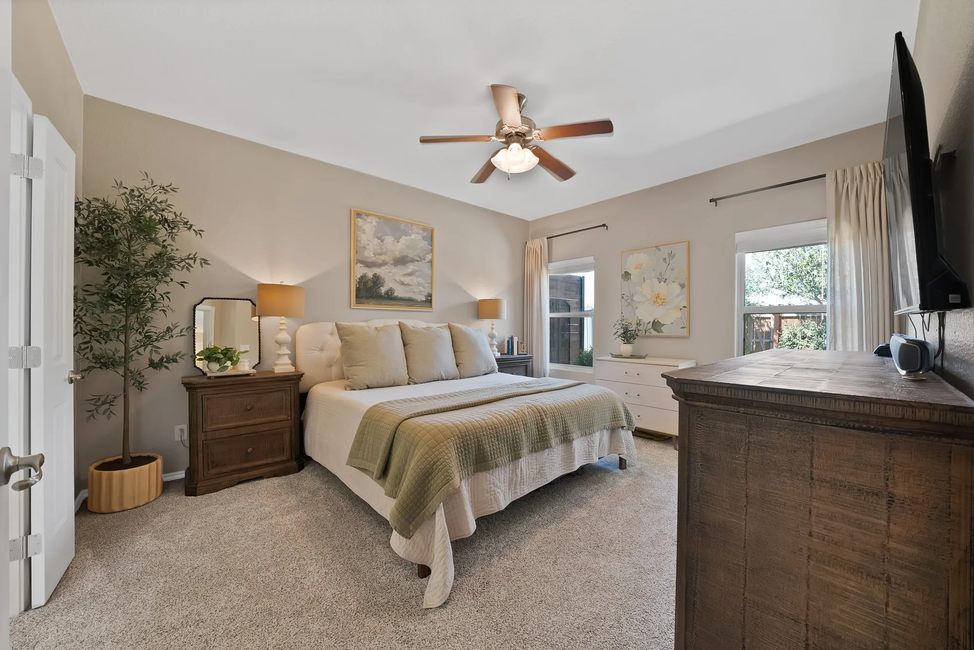Single Family Residence For Sale in Tarrant County , 9644 Willow Branch Way, Fort Worth, Texas 76036, 3 Bedroom, 2 Bathroom, 2 Garage spaces, 1,802 Sqft, built in 2014, mls#21375130, Real Estate Agent in Fort Worth, Homes For Sale in Tarrant county, Homes For Sale in Fort Worth, Realtor in Fort Worth Texas, Real Estate Brokerage Independent Realty Texas, Luminita Cordes Realtor