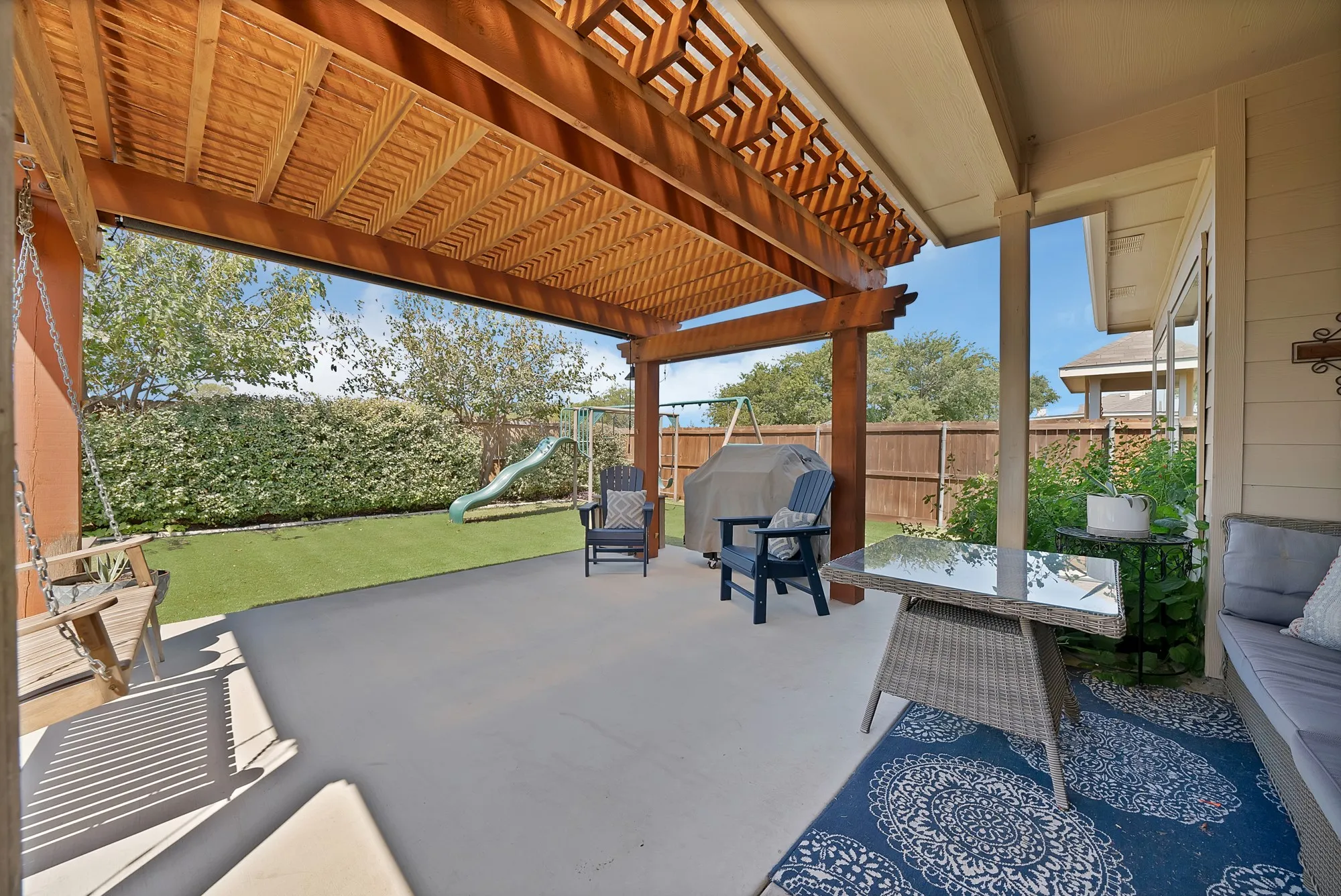 Single Family Residence For Sale in Tarrant County , 9644 Willow Branch Way, Fort Worth, Texas 76036, 3 Bedroom, 2 Bathroom, 2 Garage spaces, 1,802 Sqft, built in 2014, mls#21375130, Real Estate Agent in Fort Worth, Homes For Sale in Tarrant county, Homes For Sale in Fort Worth, Realtor in Fort Worth Texas, Real Estate Brokerage Independent Realty Texas, Luminita Cordes Realtor