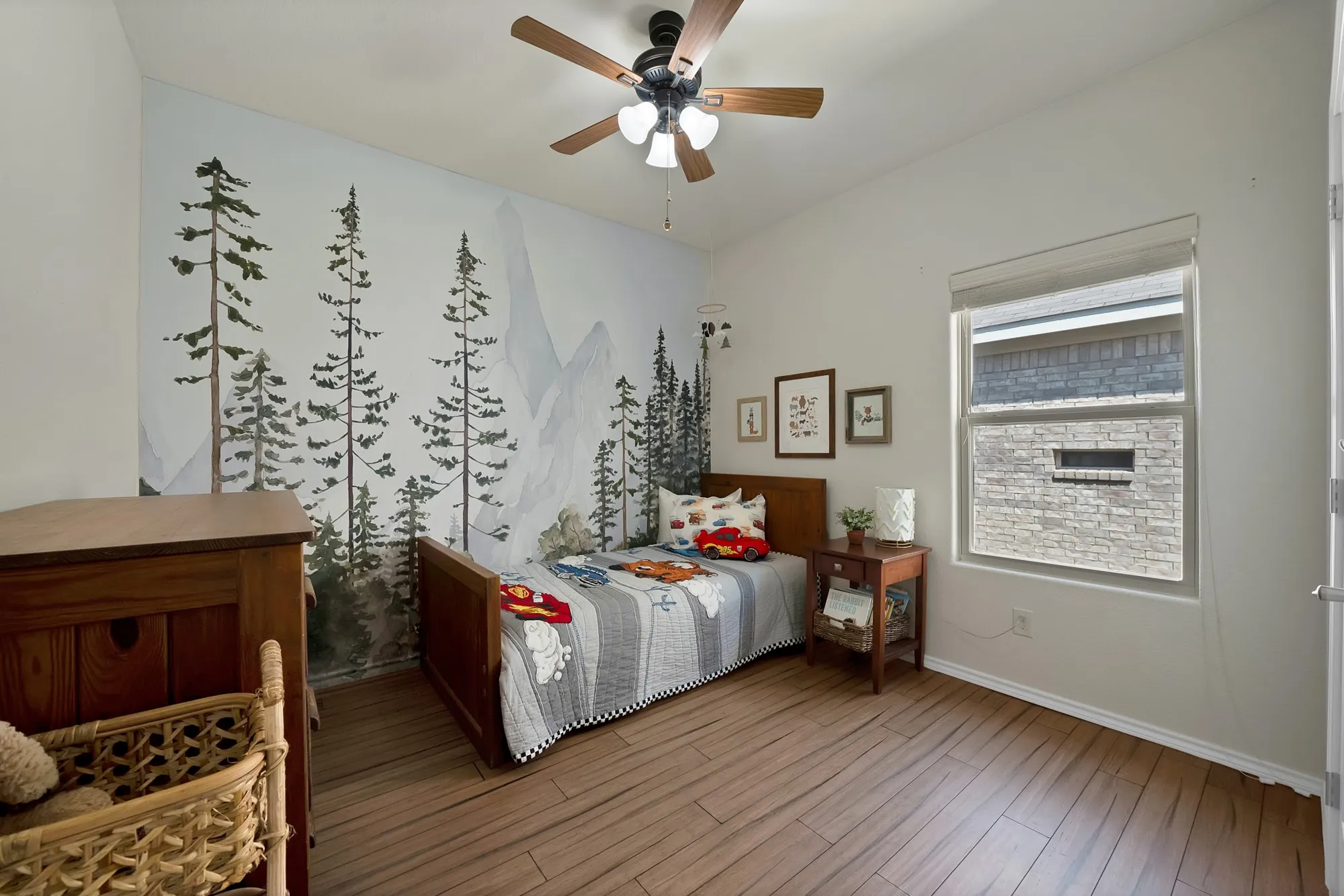 Single Family Residence For Sale in Tarrant County , 9644 Willow Branch Way, Fort Worth, Texas 76036, 3 Bedroom, 2 Bathroom, 2 Garage spaces, 1,802 Sqft, built in 2014, mls#21375130, Real Estate Agent in Fort Worth, Homes For Sale in Tarrant county, Homes For Sale in Fort Worth, Realtor in Fort Worth Texas, Real Estate Brokerage Independent Realty Texas, Luminita Cordes Realtor