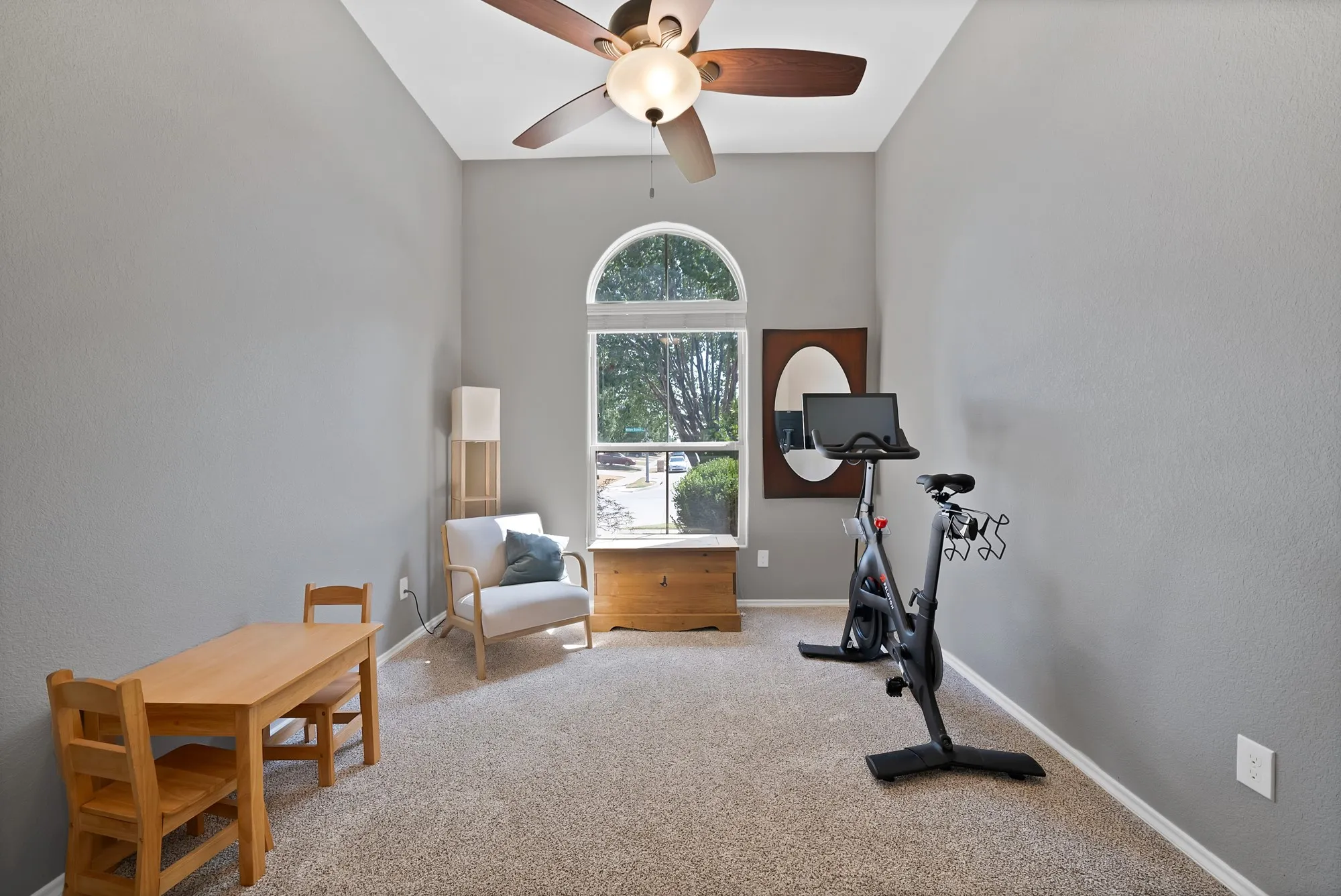 Single Family Residence For Sale in Tarrant County , 9644 Willow Branch Way, Fort Worth, Texas 76036, 3 Bedroom, 2 Bathroom, 2 Garage spaces, 1,802 Sqft, built in 2014, mls#21375130, Real Estate Agent in Fort Worth, Homes For Sale in Tarrant county, Homes For Sale in Fort Worth, Realtor in Fort Worth Texas, Real Estate Brokerage Independent Realty Texas, Luminita Cordes Realtor