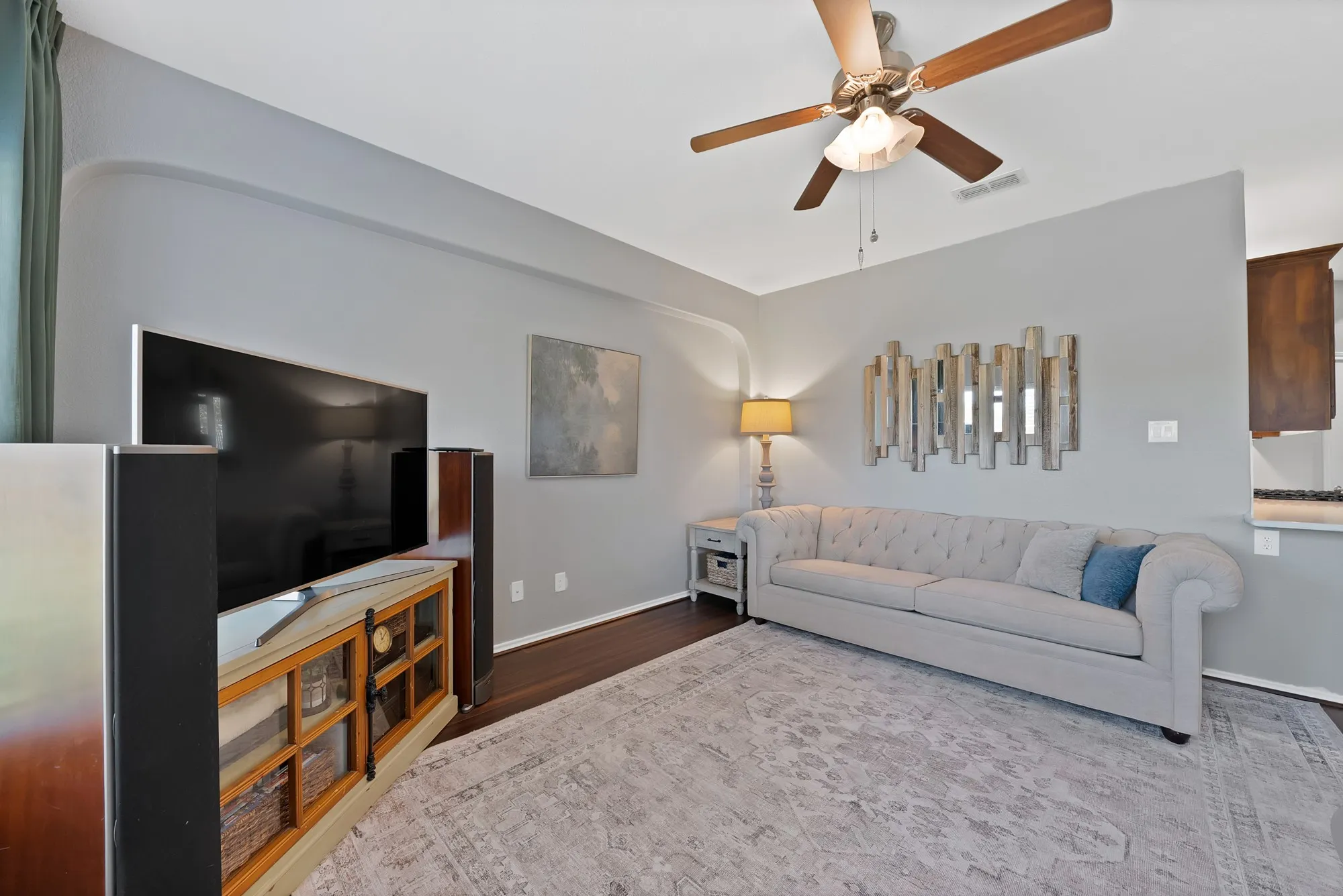 Single Family Residence For Sale in Tarrant County , 9644 Willow Branch Way, Fort Worth, Texas 76036, 3 Bedroom, 2 Bathroom, 2 Garage spaces, 1,802 Sqft, built in 2014, mls#21375130, Real Estate Agent in Fort Worth, Homes For Sale in Tarrant county, Homes For Sale in Fort Worth, Realtor in Fort Worth Texas, Real Estate Brokerage Independent Realty Texas, Luminita Cordes Realtor