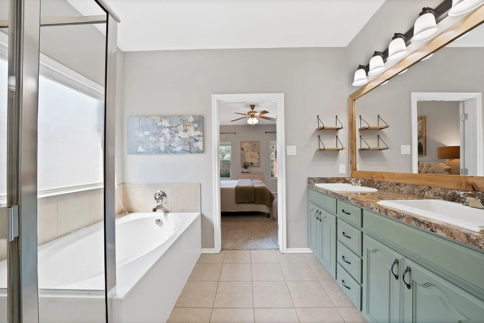 Single Family Residence For Sale in Tarrant County , 9644 Willow Branch Way, Fort Worth, Texas 76036, 3 Bedroom, 2 Bathroom, 2 Garage spaces, 1,802 Sqft, built in 2014, mls#21375130, Real Estate Agent in Fort Worth, Homes For Sale in Tarrant county, Homes For Sale in Fort Worth, Realtor in Fort Worth Texas, Real Estate Brokerage Independent Realty Texas, Luminita Cordes Realtor