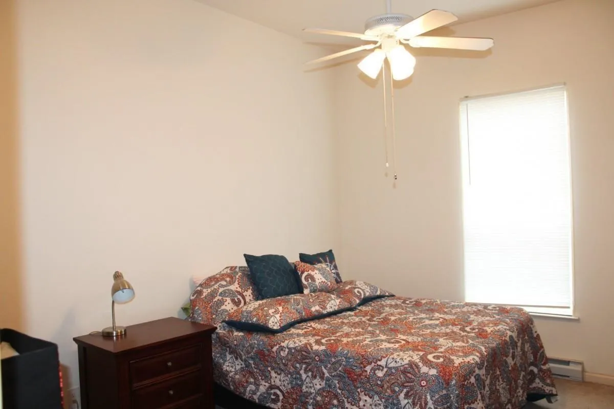 Single Family Residence For Sale in Hunt County , 1365 Signal Road, Quinlan, Texas 75474, 4 Bedroom, 3 Bathroom, 1 Garage spaces, 3,720 Sqft, built in 2004, mls#21375153, Real Estate Agent in Quinlan, Homes For Sale in Hunt county, Homes For Sale in Quinlan, Realtor in Quinlan Texas, Real Estate Brokerage Independent Realty Texas, Luminita Cordes Realtor