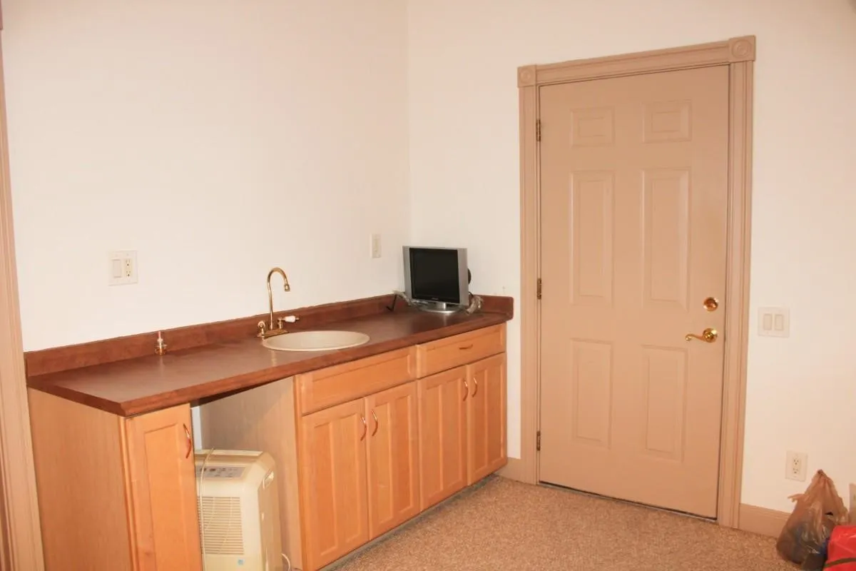 Wet Bar area in Gameroom