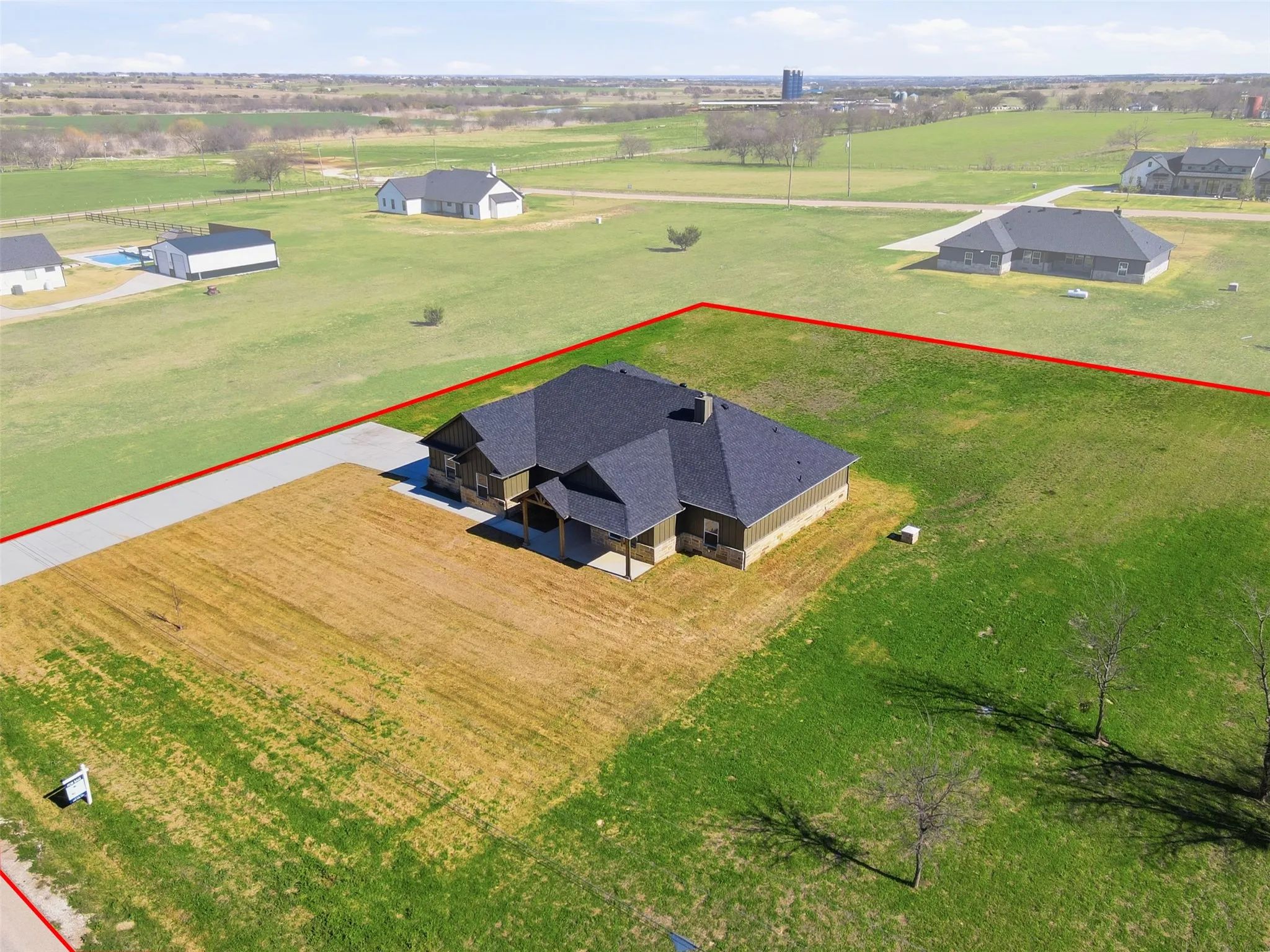 Single Family Residence For Sale in Johnson County , 6657 Buffalo Ridge Circle, Godley, Texas 76044, 4 Bedroom, 3 Bathroom, 2 Garage spaces, 2,353 Sqft, built in 2024, mls#21375154, Real Estate Agent in Godley, Homes For Sale in Johnson county, Homes For Sale in Godley, Realtor in Godley Texas, Real Estate Brokerage Independent Realty Texas, Luminita Cordes Realtor