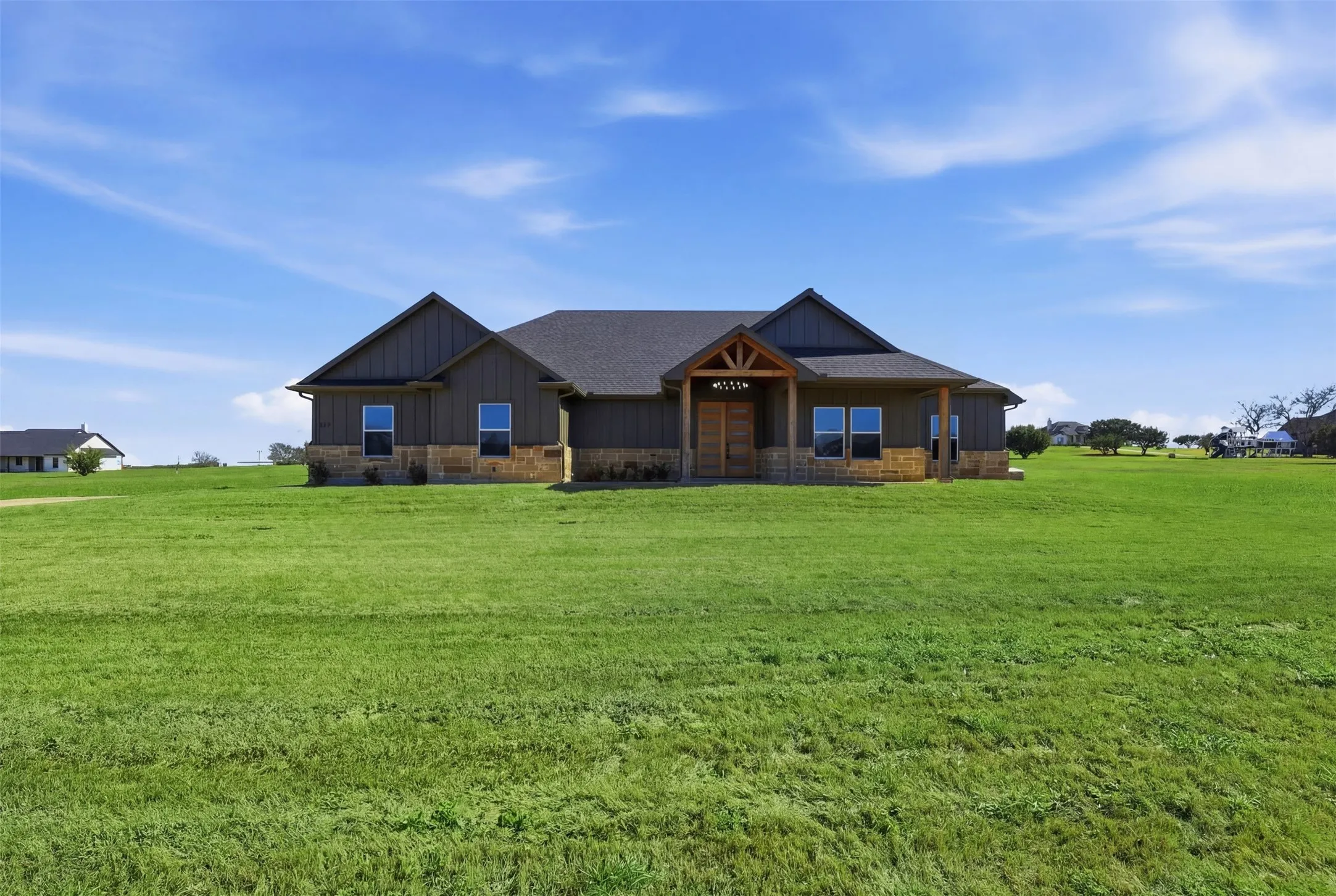 Single Family Residence For Sale in Johnson County , 6657 Buffalo Ridge Circle, Godley, Texas 76044, 4 Bedroom, 3 Bathroom, 2 Garage spaces, 2,353 Sqft, built in 2024, mls#21375154, Real Estate Agent in Godley, Homes For Sale in Johnson county, Homes For Sale in Godley, Realtor in Godley Texas, Real Estate Brokerage Independent Realty Texas, Luminita Cordes Realtor
