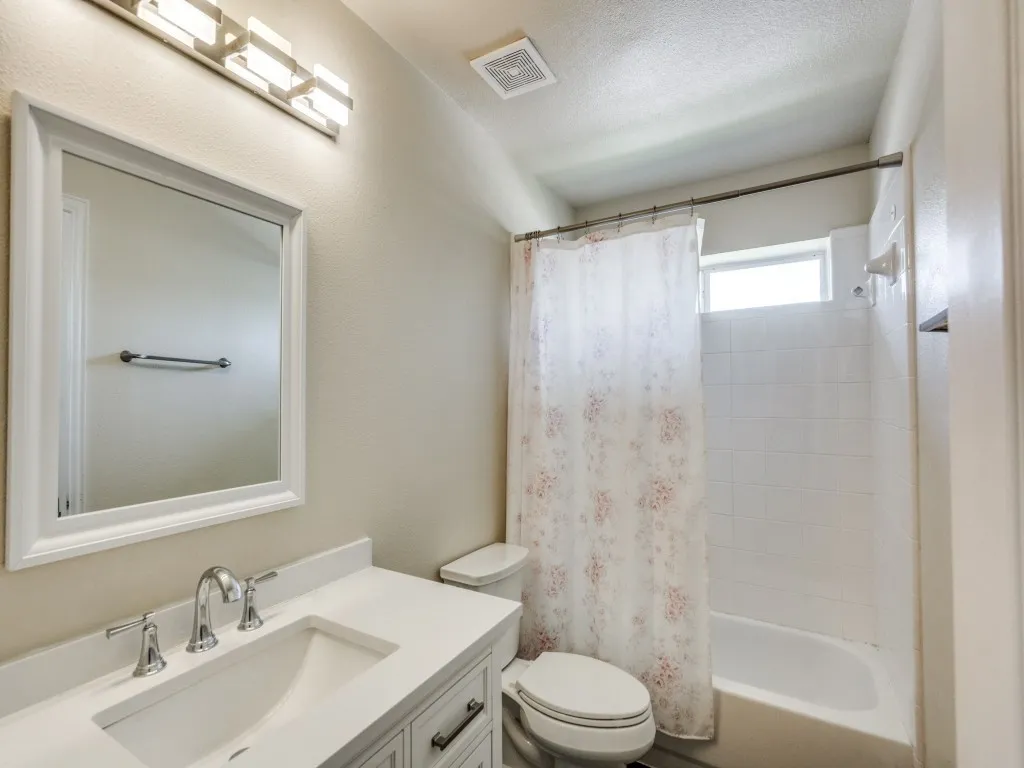 Single Family Residence For Rent in Collin County , 4612 Old Pond Drive, Plano, Texas 75024, 4 Bedroom, 4 Bathroom, 3 Garage spaces, 3,501 Sqft, built in 1997, mls#21375100, Real Estate Agent in Plano, Homes For Rent in Collin county, Homes For Rent in Plano, Realtor in Plano Texas, Real Estate Brokerage Independent Realty Texas, Luminita Cordes Realtor
