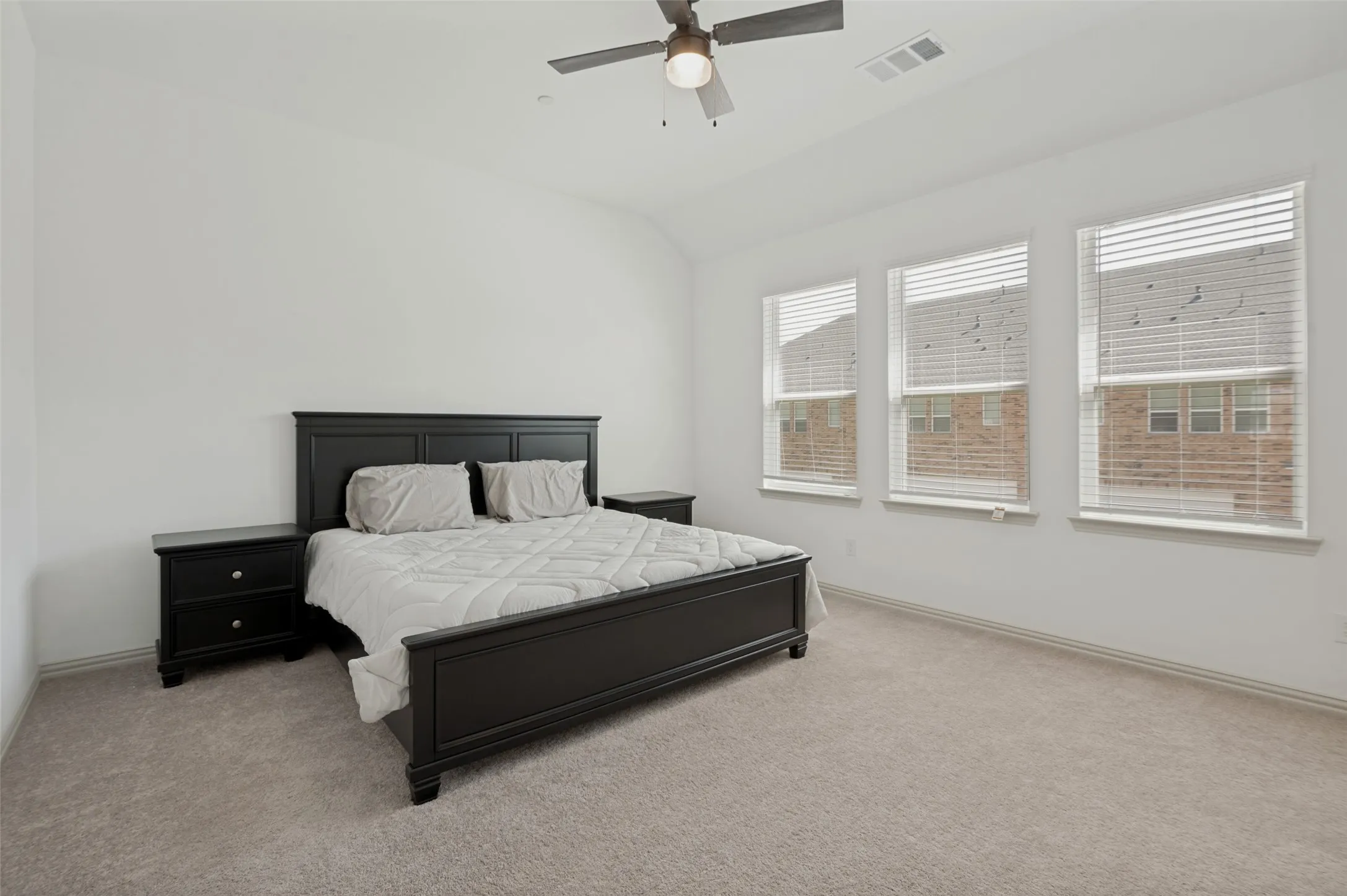 Townhouse For Rent in Collin County , 8895 Stablehand Mews, Frisco, Texas 75035, 2 Bedroom, 3 Bathroom, 2 Garage spaces, 2,042 Sqft, built in 2023, mls#21375160, Real Estate Agent in Frisco, Homes For Rent in Collin county, Homes For Rent in Frisco, Realtor in Frisco Texas, Real Estate Brokerage Independent Realty Texas, Luminita Cordes Realtor