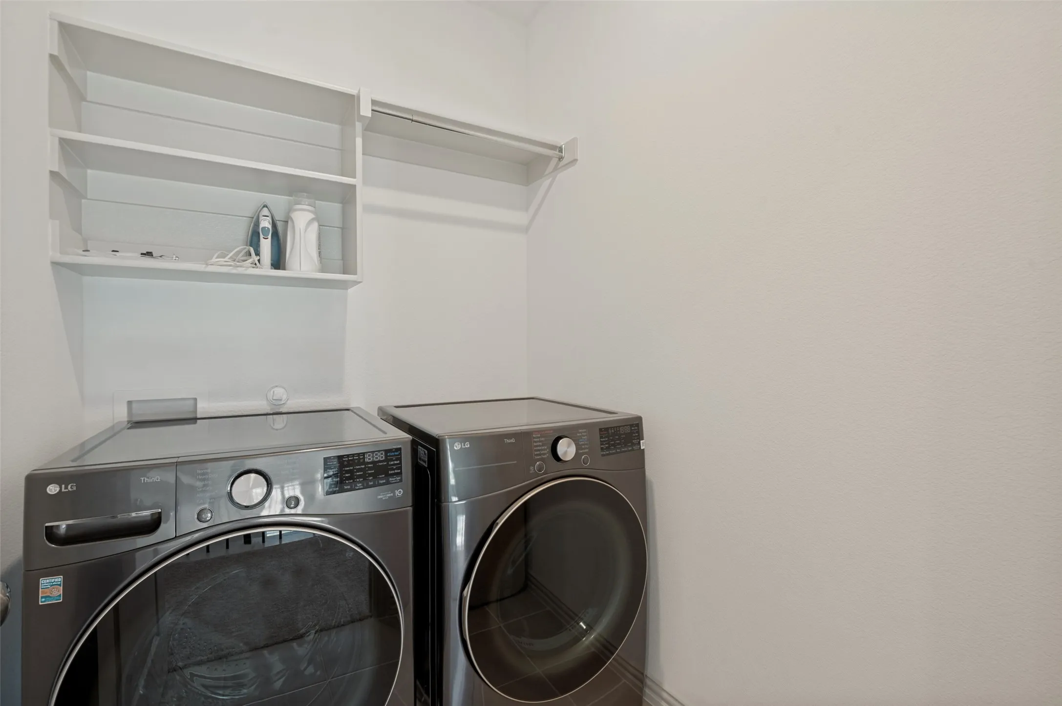 Townhouse For Rent in Collin County , 8895 Stablehand Mews, Frisco, Texas 75035, 2 Bedroom, 3 Bathroom, 2 Garage spaces, 2,042 Sqft, built in 2023, mls#21375160, Real Estate Agent in Frisco, Homes For Rent in Collin county, Homes For Rent in Frisco, Realtor in Frisco Texas, Real Estate Brokerage Independent Realty Texas, Luminita Cordes Realtor