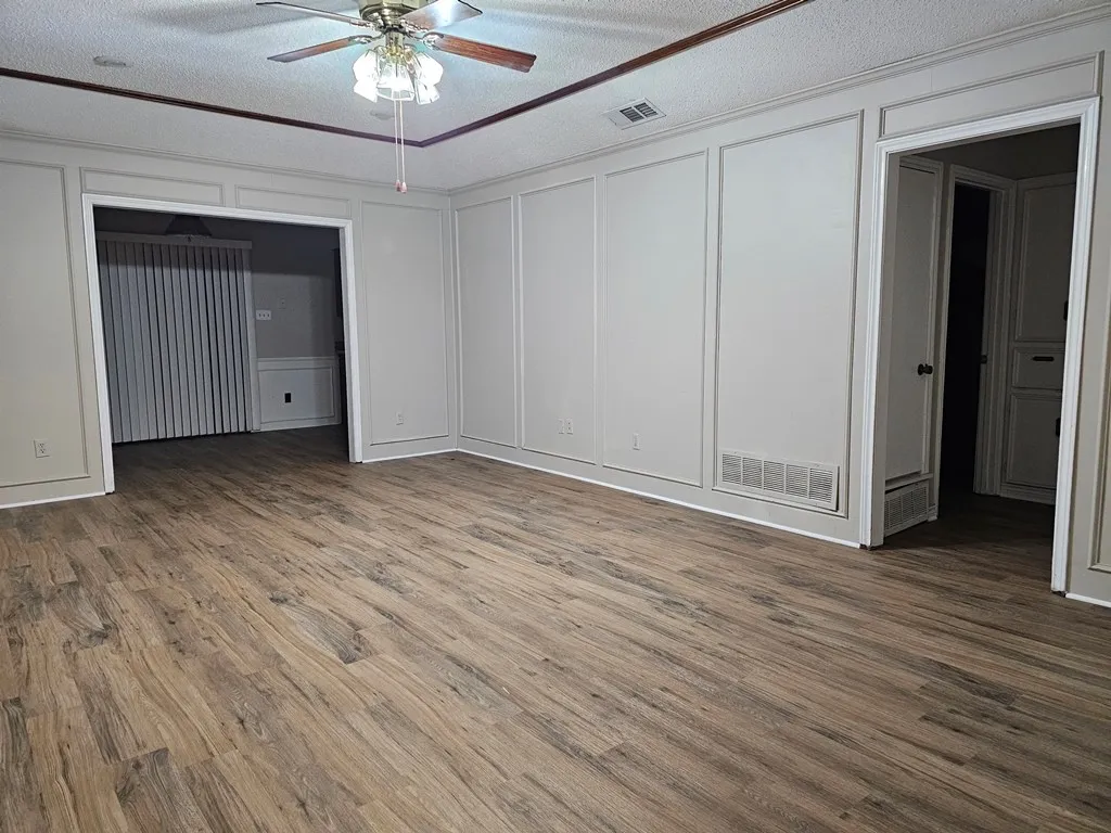 Duplex For Rent in Dallas County , 309 Christie Court, Irving, Texas 75060, 3 Bedroom, 2 Bathroom, Garage spaces, 1,330 Sqft, built in 1978, mls#21375155, Real Estate Agent in Irving, Homes For Rent in Dallas county, Homes For Rent in Irving, Realtor in Irving Texas, Real Estate Brokerage Independent Realty Texas, Luminita Cordes Realtor