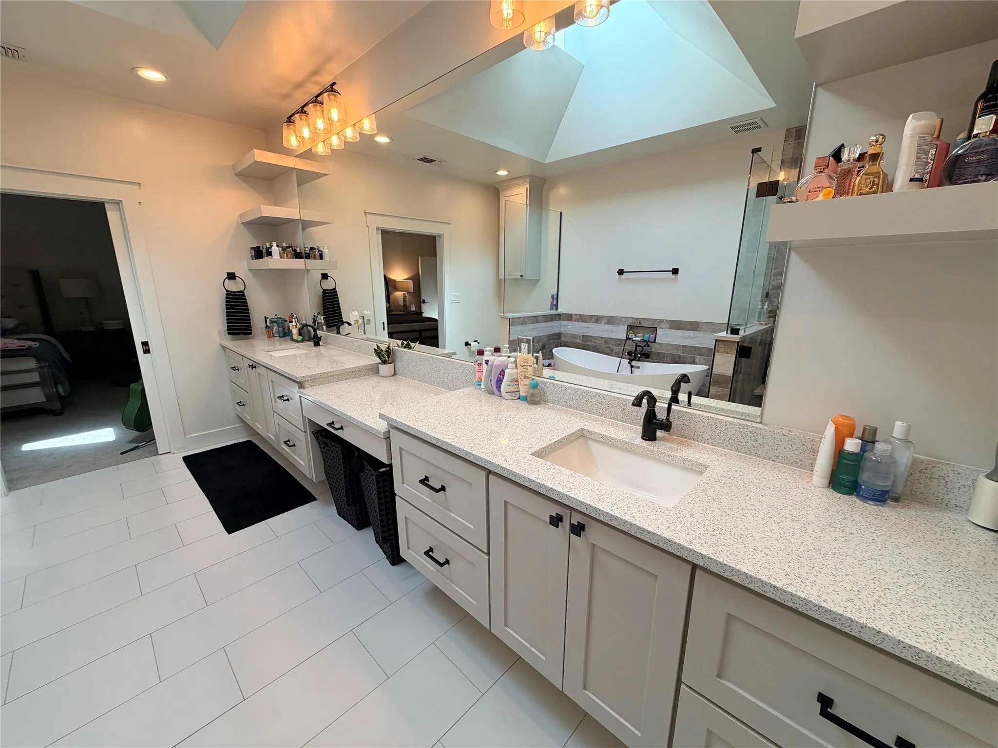 Single Family Residence For Sale in Collin County , 222 County Road 876, Princeton, Texas 75407, 4 Bedroom, 4 Bathroom, 8 Garage spaces, 4,676 Sqft, built in 2018, mls#21375168, Real Estate Agent in Princeton, Homes For Sale in Collin county, Homes For Sale in Princeton, Realtor in Princeton Texas, Real Estate Brokerage Independent Realty Texas, Luminita Cordes Realtor