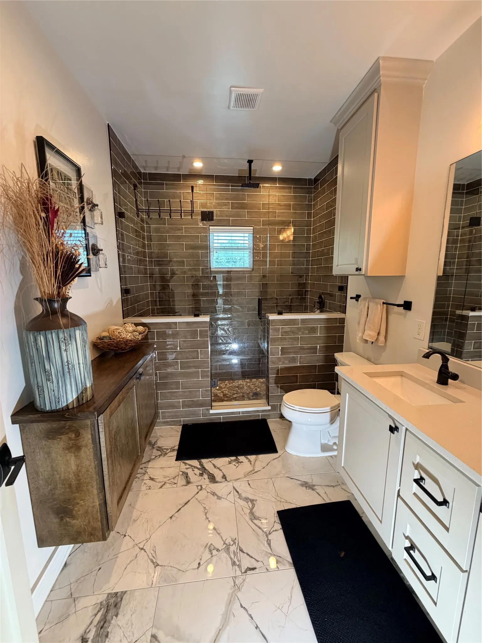 Single Family Residence For Sale in Collin County , 222 County Road 876, Princeton, Texas 75407, 4 Bedroom, 4 Bathroom, 8 Garage spaces, 4,676 Sqft, built in 2018, mls#21375168, Real Estate Agent in Princeton, Homes For Sale in Collin county, Homes For Sale in Princeton, Realtor in Princeton Texas, Real Estate Brokerage Independent Realty Texas, Luminita Cordes Realtor