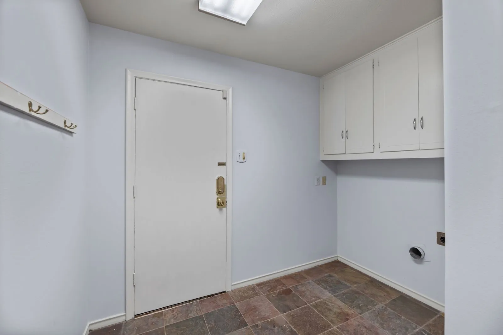 Single Family Residence For Rent in Dallas County , 6342 Annapolis Lane, Dallas, Texas 75214, 4 Bedroom, 3 Bathroom, 2 Garage spaces, 2,957 Sqft, built in 1968, mls#21375167, Real Estate Agent in Dallas, Homes For Rent in Dallas county, Homes For Rent in Dallas, Realtor in Dallas Texas, Real Estate Brokerage Independent Realty Texas, Luminita Cordes Realtor