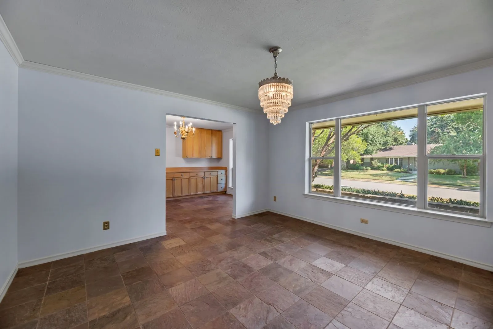 Single Family Residence For Rent in Dallas County , 6342 Annapolis Lane, Dallas, Texas 75214, 4 Bedroom, 3 Bathroom, 2 Garage spaces, 2,957 Sqft, built in 1968, mls#21375167, Real Estate Agent in Dallas, Homes For Rent in Dallas county, Homes For Rent in Dallas, Realtor in Dallas Texas, Real Estate Brokerage Independent Realty Texas, Luminita Cordes Realtor
