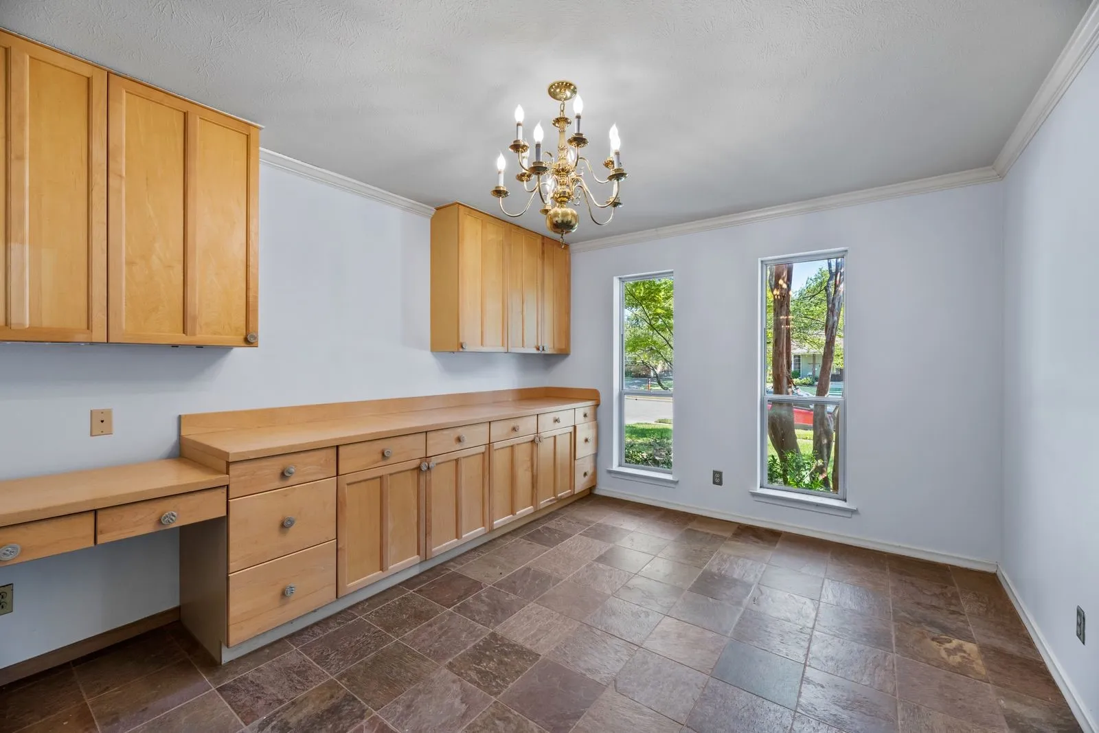 Single Family Residence For Rent in Dallas County , 6342 Annapolis Lane, Dallas, Texas 75214, 4 Bedroom, 3 Bathroom, 2 Garage spaces, 2,957 Sqft, built in 1968, mls#21375167, Real Estate Agent in Dallas, Homes For Rent in Dallas county, Homes For Rent in Dallas, Realtor in Dallas Texas, Real Estate Brokerage Independent Realty Texas, Luminita Cordes Realtor