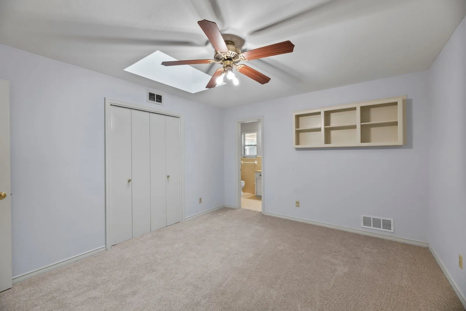 Single Family Residence For Rent in Dallas County , 6342 Annapolis Lane, Dallas, Texas 75214, 4 Bedroom, 3 Bathroom, 2 Garage spaces, 2,957 Sqft, built in 1968, mls#21375167, Real Estate Agent in Dallas, Homes For Rent in Dallas county, Homes For Rent in Dallas, Realtor in Dallas Texas, Real Estate Brokerage Independent Realty Texas, Luminita Cordes Realtor