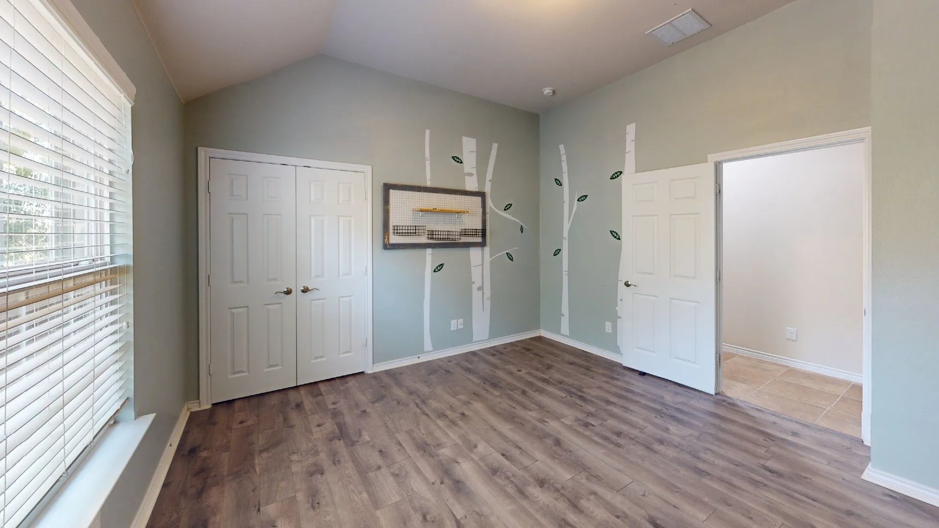 Single Family Residence For Rent in Tarrant County , 8300 Blue Periwinkle Lane, Fort Worth, Texas 76123, 4 Bedroom, 4 Bathroom, 2 Garage spaces, 2,817 Sqft, built in 2013, mls#21375188, Real Estate Agent in Fort Worth, Homes For Rent in Tarrant county, Homes For Rent in Fort Worth, Realtor in Fort Worth Texas, Real Estate Brokerage Independent Realty Texas, Luminita Cordes Realtor
