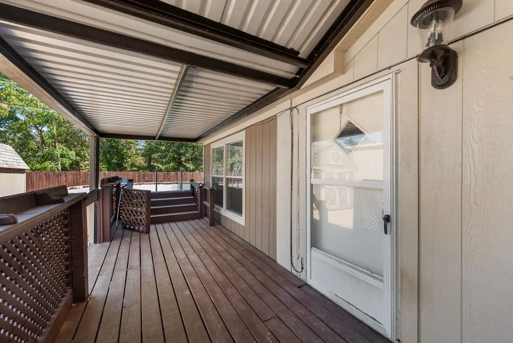 Manufactured Home For Sale in Tarrant County , 1517 Mockingbird Lane, Pelican Bay, Texas 76020, 3 Bedroom, 2 Bathroom, Garage spaces, 1,408 Sqft, built in 2014, mls#21375165, Real Estate Agent in Pelican Bay, Homes For Sale in Tarrant county, Homes For Sale in Pelican Bay, Realtor in Pelican Bay Texas, Real Estate Brokerage Independent Realty Texas, Luminita Cordes Realtor