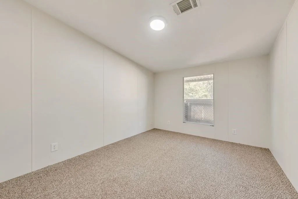 Manufactured Home For Sale in Tarrant County , 1517 Mockingbird Lane, Pelican Bay, Texas 76020, 3 Bedroom, 2 Bathroom, Garage spaces, 1,408 Sqft, built in 2014, mls#21375165, Real Estate Agent in Pelican Bay, Homes For Sale in Tarrant county, Homes For Sale in Pelican Bay, Realtor in Pelican Bay Texas, Real Estate Brokerage Independent Realty Texas, Luminita Cordes Realtor