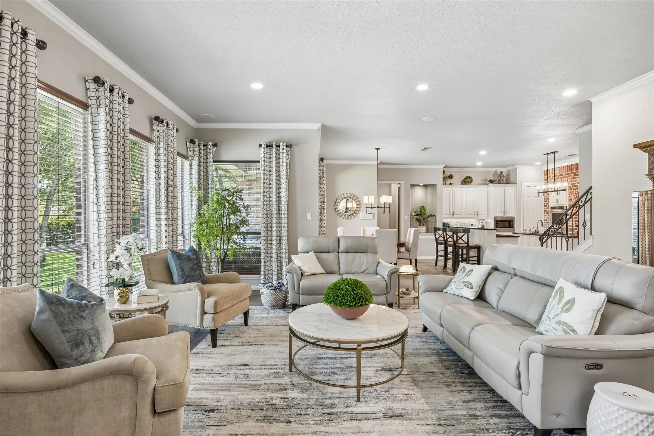 Single Family Residence For Sale in Tarrant County , 208 Polo Trail, Colleyville, Texas 76034, 4 Bedroom, 4 Bathroom, 3 Garage spaces, 4,699 Sqft, built in 1998, mls#21375046, Real Estate Agent in Colleyville, Homes For Sale in Tarrant county, Homes For Sale in Colleyville, Realtor in Colleyville Texas, Real Estate Brokerage Independent Realty Texas, Luminita Cordes Realtor