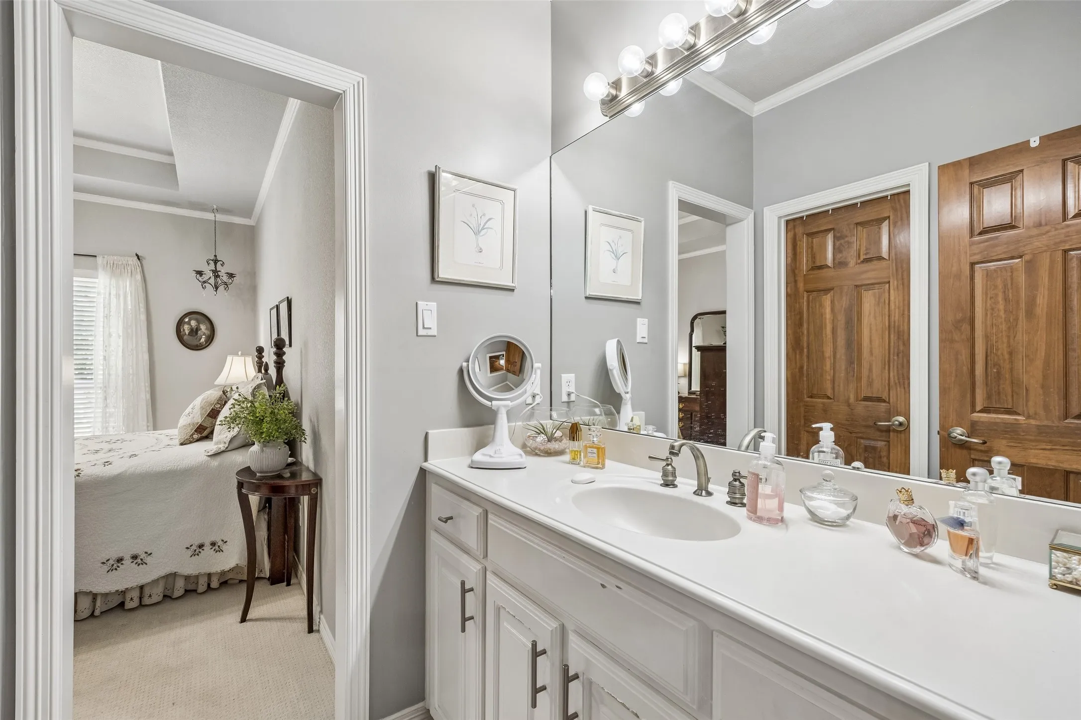 Upstairs bathroom