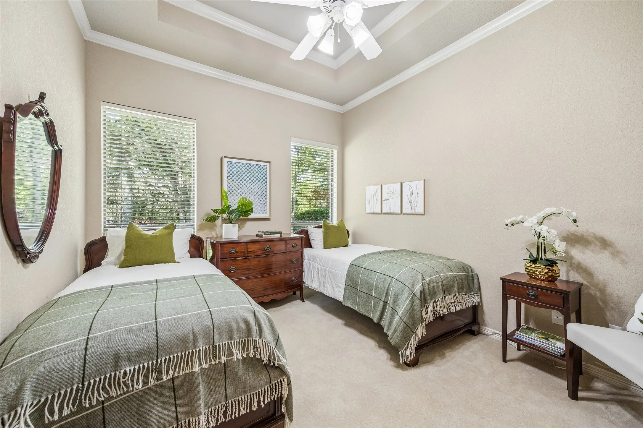 Ensuite downstairs split bedroom