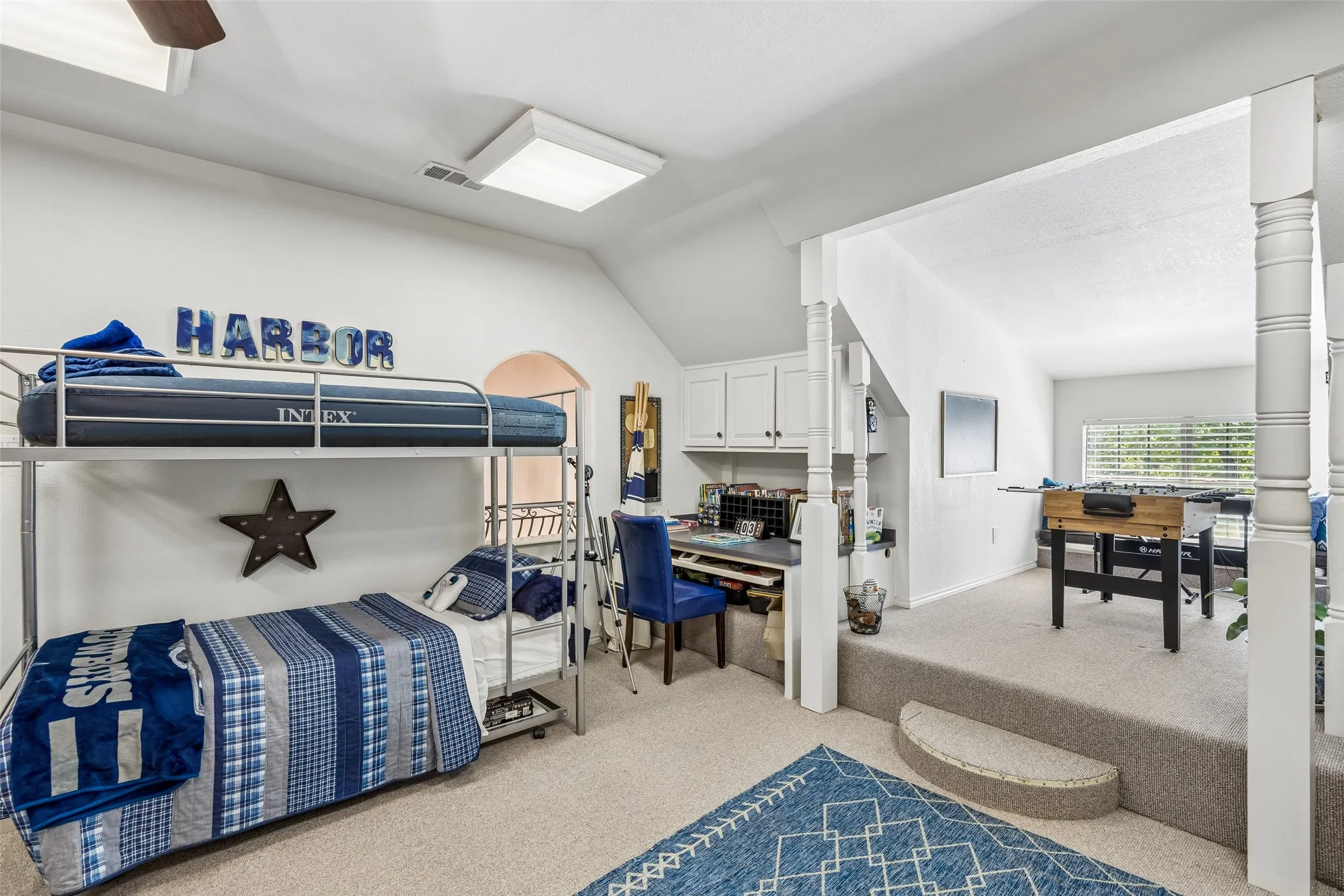 Single Family Residence For Sale in Tarrant County , 208 Polo Trail, Colleyville, Texas 76034, 4 Bedroom, 4 Bathroom, 3 Garage spaces, 4,699 Sqft, built in 1998, mls#21375046, Real Estate Agent in Colleyville, Homes For Sale in Tarrant county, Homes For Sale in Colleyville, Realtor in Colleyville Texas, Real Estate Brokerage Independent Realty Texas, Luminita Cordes Realtor