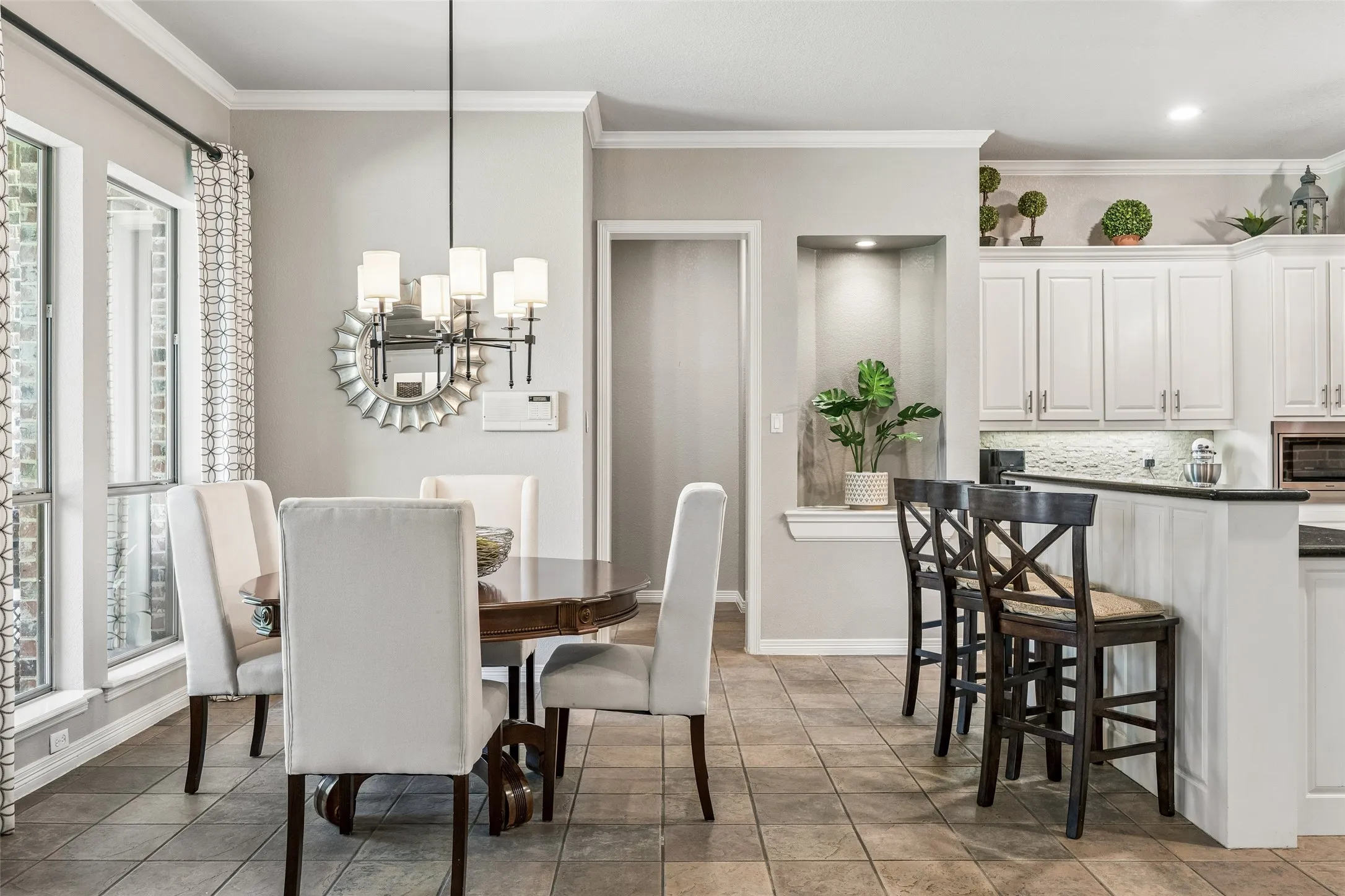 Single Family Residence For Sale in Tarrant County , 208 Polo Trail, Colleyville, Texas 76034, 4 Bedroom, 4 Bathroom, 3 Garage spaces, 4,699 Sqft, built in 1998, mls#21375046, Real Estate Agent in Colleyville, Homes For Sale in Tarrant county, Homes For Sale in Colleyville, Realtor in Colleyville Texas, Real Estate Brokerage Independent Realty Texas, Luminita Cordes Realtor