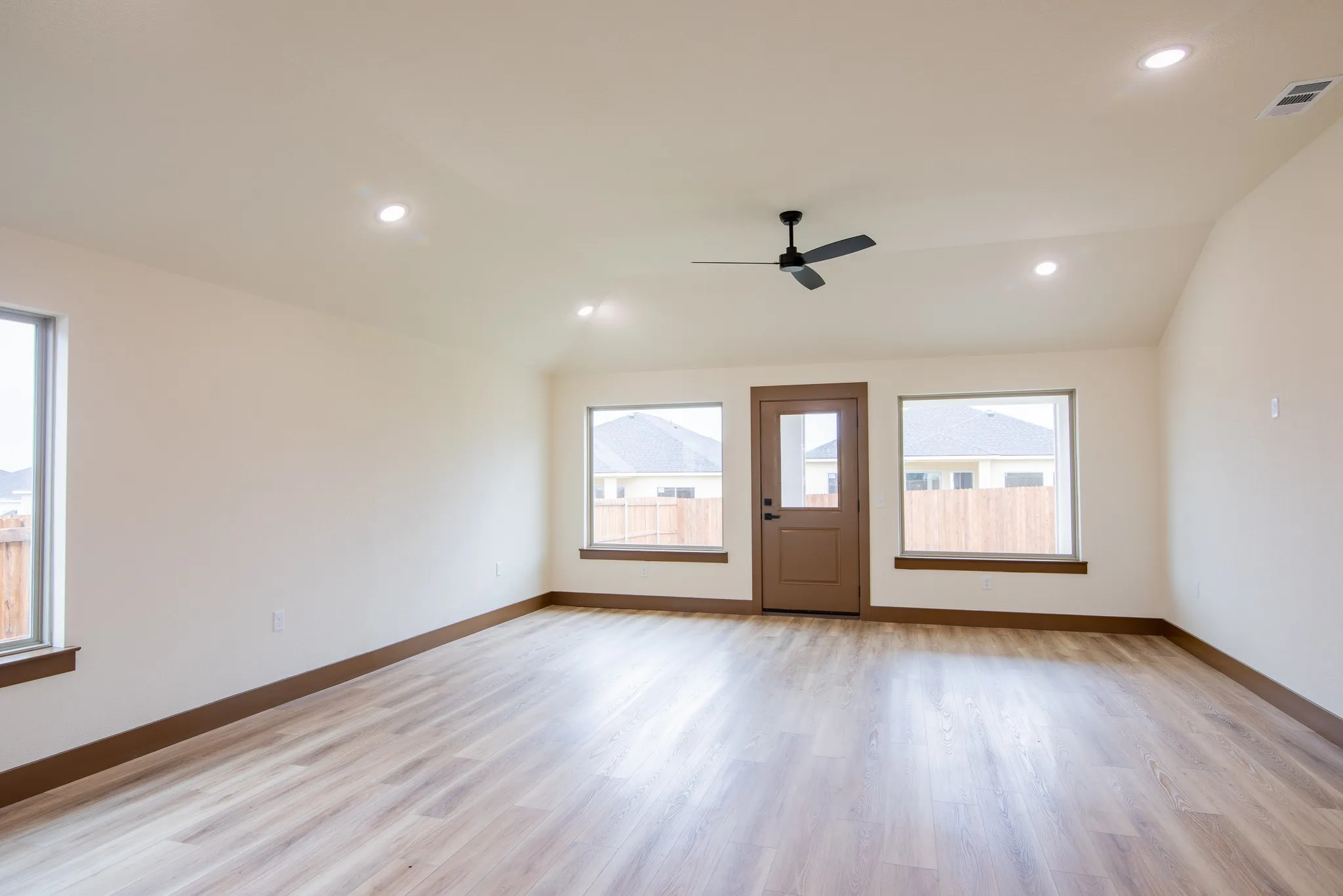Single Family Residence For Sale in Johnson County , 13553 Stage Coach Lane, Cresson, Texas 76035, 2 Bedroom, 2 Bathroom, 2 Garage spaces, 1,463 Sqft, built in 2026, mls#21375197, Real Estate Agent in Cresson, Homes For Sale in Johnson county, Homes For Sale in Cresson, Realtor in Cresson Texas, Real Estate Brokerage Independent Realty Texas, Luminita Cordes Realtor