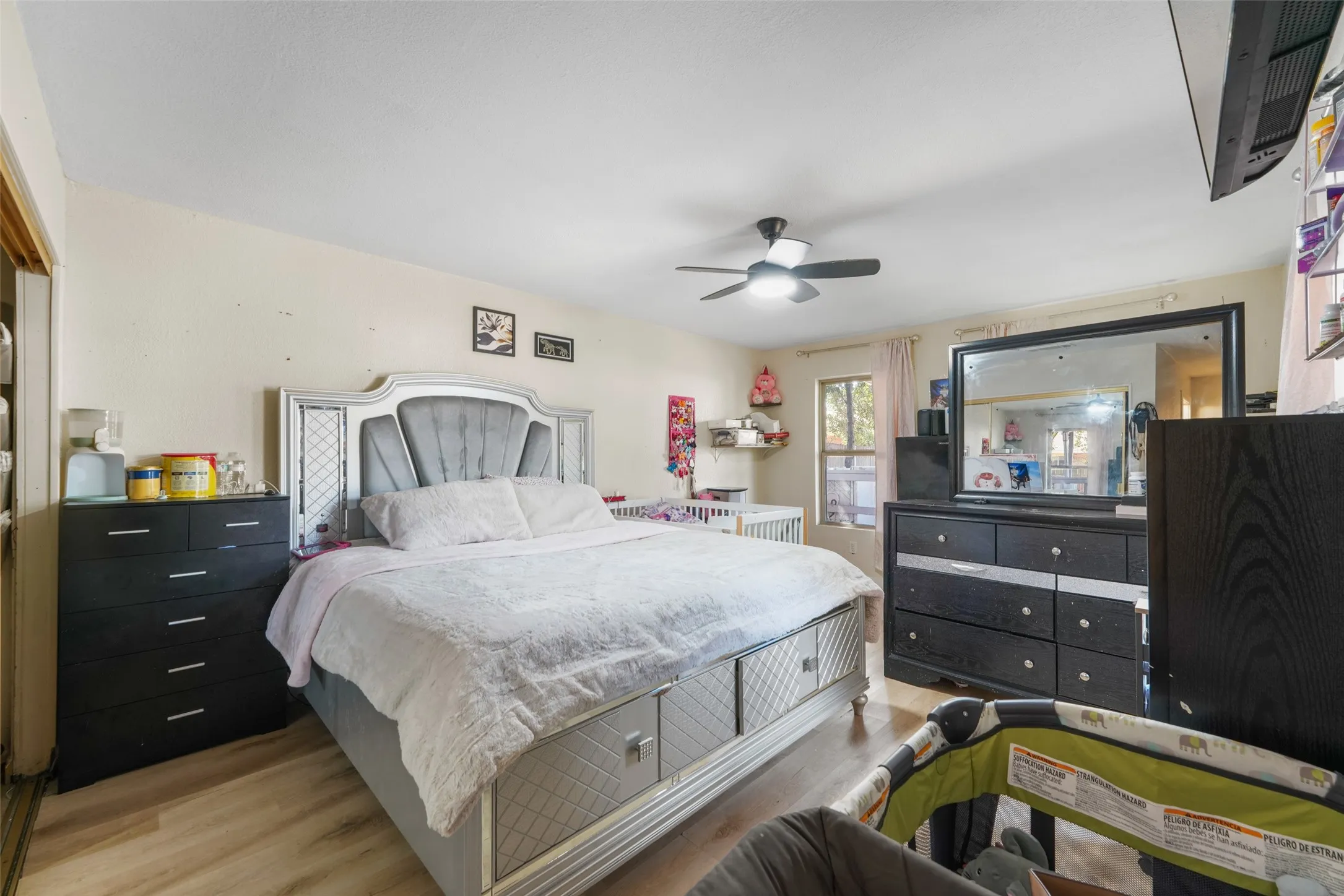 Single Family Residence For Sale in Dallas County , 2108 Meadow Lark, Irving, Texas 75060, 6 Bedroom, 3 Bathroom, Garage spaces, 1,839 Sqft, built in 1967, mls#21372331, Real Estate Agent in Irving, Homes For Sale in Dallas county, Homes For Sale in Irving, Realtor in Irving Texas, Real Estate Brokerage Independent Realty Texas, Luminita Cordes Realtor