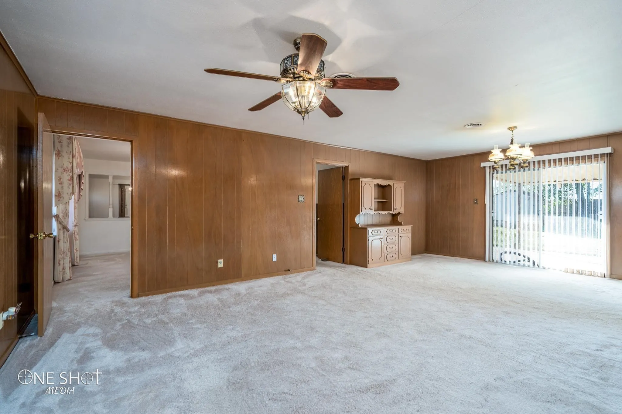 Single Family Residence For Rent in Taylor County , 509 8th Street, Merkel, Texas 79536, 3 Bedroom, 2 Bathroom, 2 Garage spaces, 2,009 Sqft, built in 1970, mls#21375193, Real Estate Agent in Merkel, Homes For Rent in Taylor county, Homes For Rent in Merkel, Realtor in Merkel Texas, Real Estate Brokerage Independent Realty Texas, Luminita Cordes Realtor