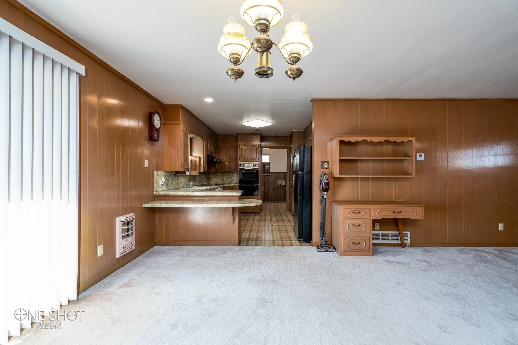 Single Family Residence For Rent in Taylor County , 509 8th Street, Merkel, Texas 79536, 3 Bedroom, 2 Bathroom, 2 Garage spaces, 2,009 Sqft, built in 1970, mls#21375193, Real Estate Agent in Merkel, Homes For Rent in Taylor county, Homes For Rent in Merkel, Realtor in Merkel Texas, Real Estate Brokerage Independent Realty Texas, Luminita Cordes Realtor