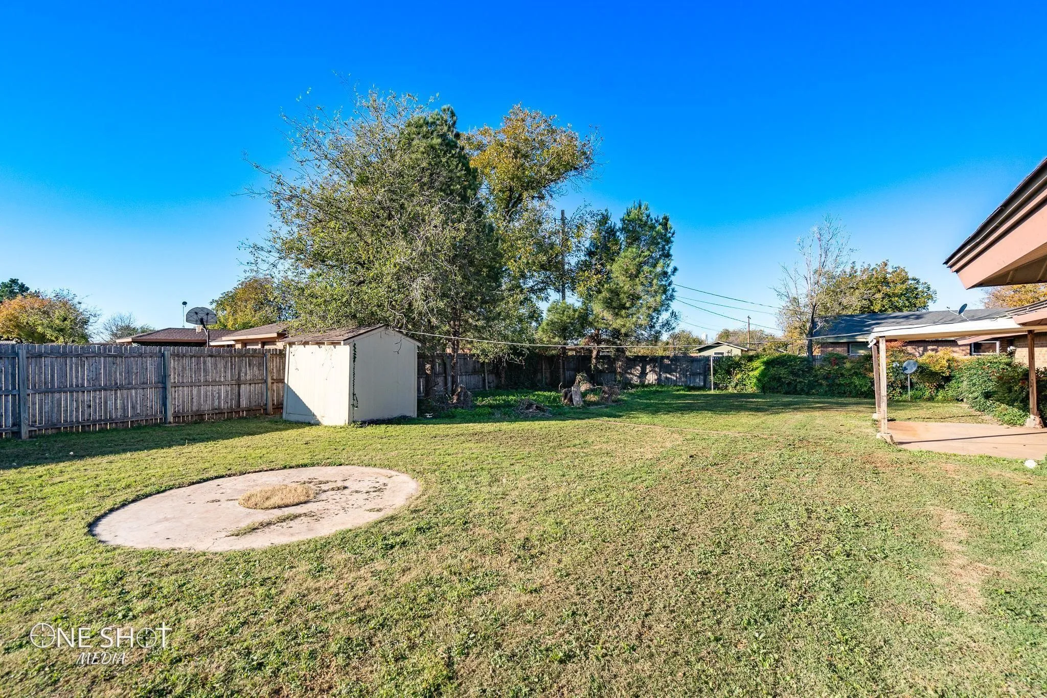 Single Family Residence For Rent in Taylor County , 509 8th Street, Merkel, Texas 79536, 3 Bedroom, 2 Bathroom, 2 Garage spaces, 2,009 Sqft, built in 1970, mls#21375193, Real Estate Agent in Merkel, Homes For Rent in Taylor county, Homes For Rent in Merkel, Realtor in Merkel Texas, Real Estate Brokerage Independent Realty Texas, Luminita Cordes Realtor