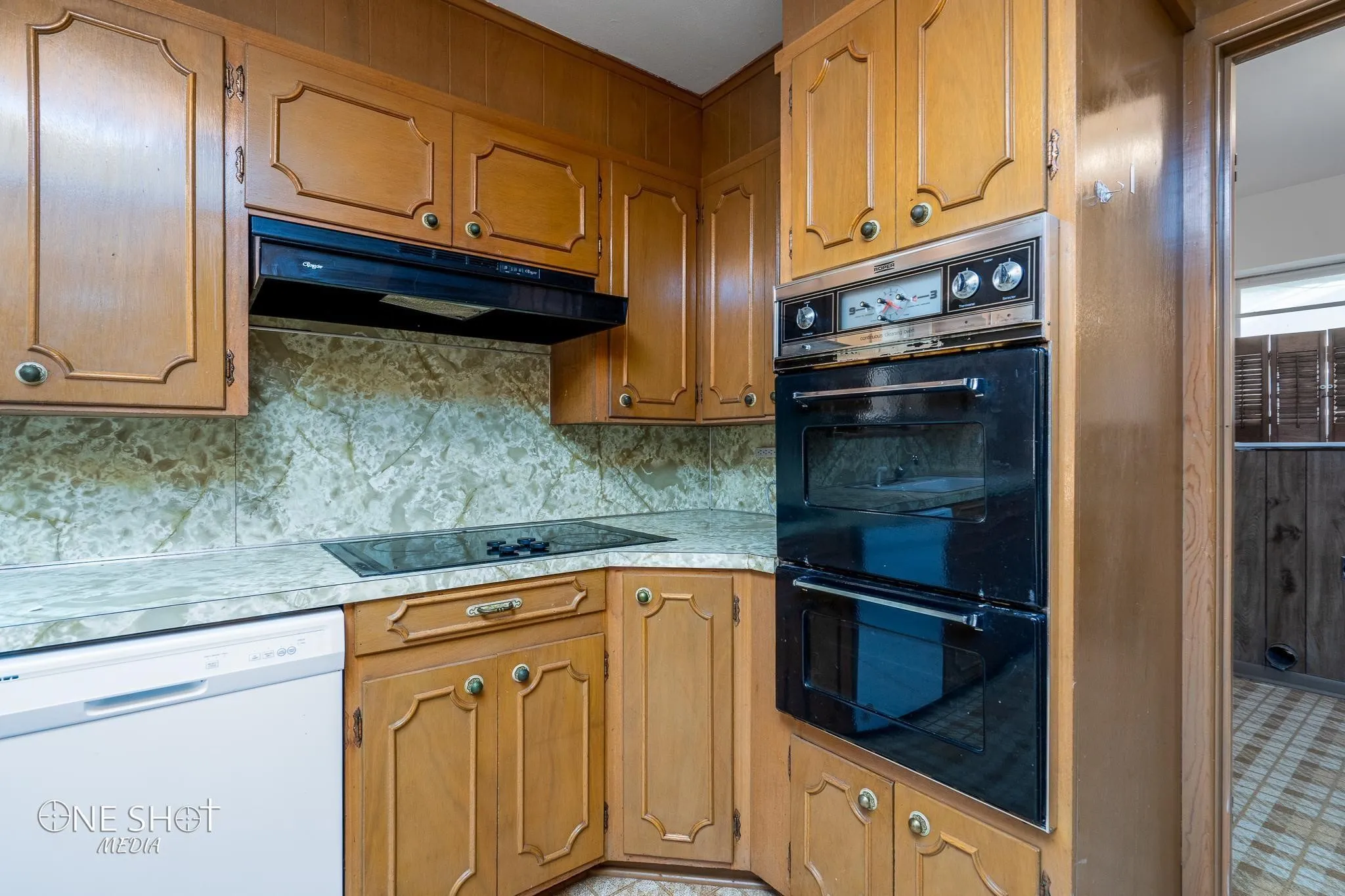 Single Family Residence For Rent in Taylor County , 509 8th Street, Merkel, Texas 79536, 3 Bedroom, 2 Bathroom, 2 Garage spaces, 2,009 Sqft, built in 1970, mls#21375193, Real Estate Agent in Merkel, Homes For Rent in Taylor county, Homes For Rent in Merkel, Realtor in Merkel Texas, Real Estate Brokerage Independent Realty Texas, Luminita Cordes Realtor