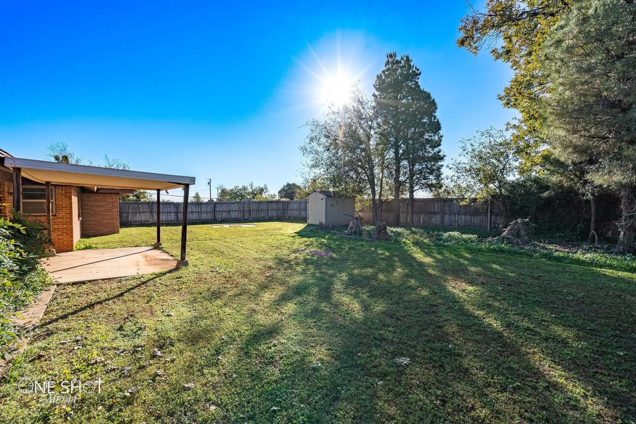 Single Family Residence For Rent in Taylor County , 509 8th Street, Merkel, Texas 79536, 3 Bedroom, 2 Bathroom, 2 Garage spaces, 2,009 Sqft, built in 1970, mls#21375193, Real Estate Agent in Merkel, Homes For Rent in Taylor county, Homes For Rent in Merkel, Realtor in Merkel Texas, Real Estate Brokerage Independent Realty Texas, Luminita Cordes Realtor