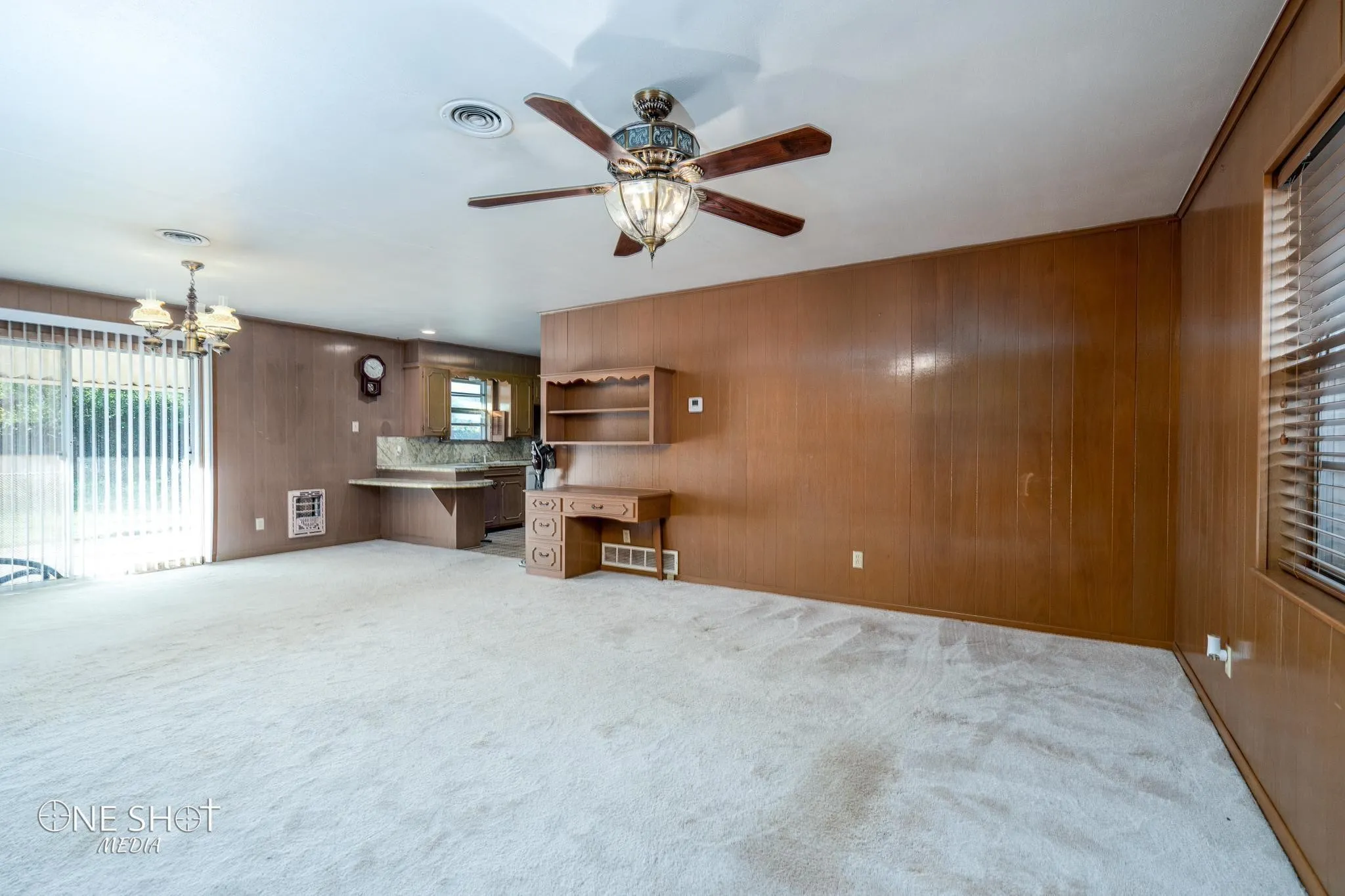 Single Family Residence For Rent in Taylor County , 509 8th Street, Merkel, Texas 79536, 3 Bedroom, 2 Bathroom, 2 Garage spaces, 2,009 Sqft, built in 1970, mls#21375193, Real Estate Agent in Merkel, Homes For Rent in Taylor county, Homes For Rent in Merkel, Realtor in Merkel Texas, Real Estate Brokerage Independent Realty Texas, Luminita Cordes Realtor
