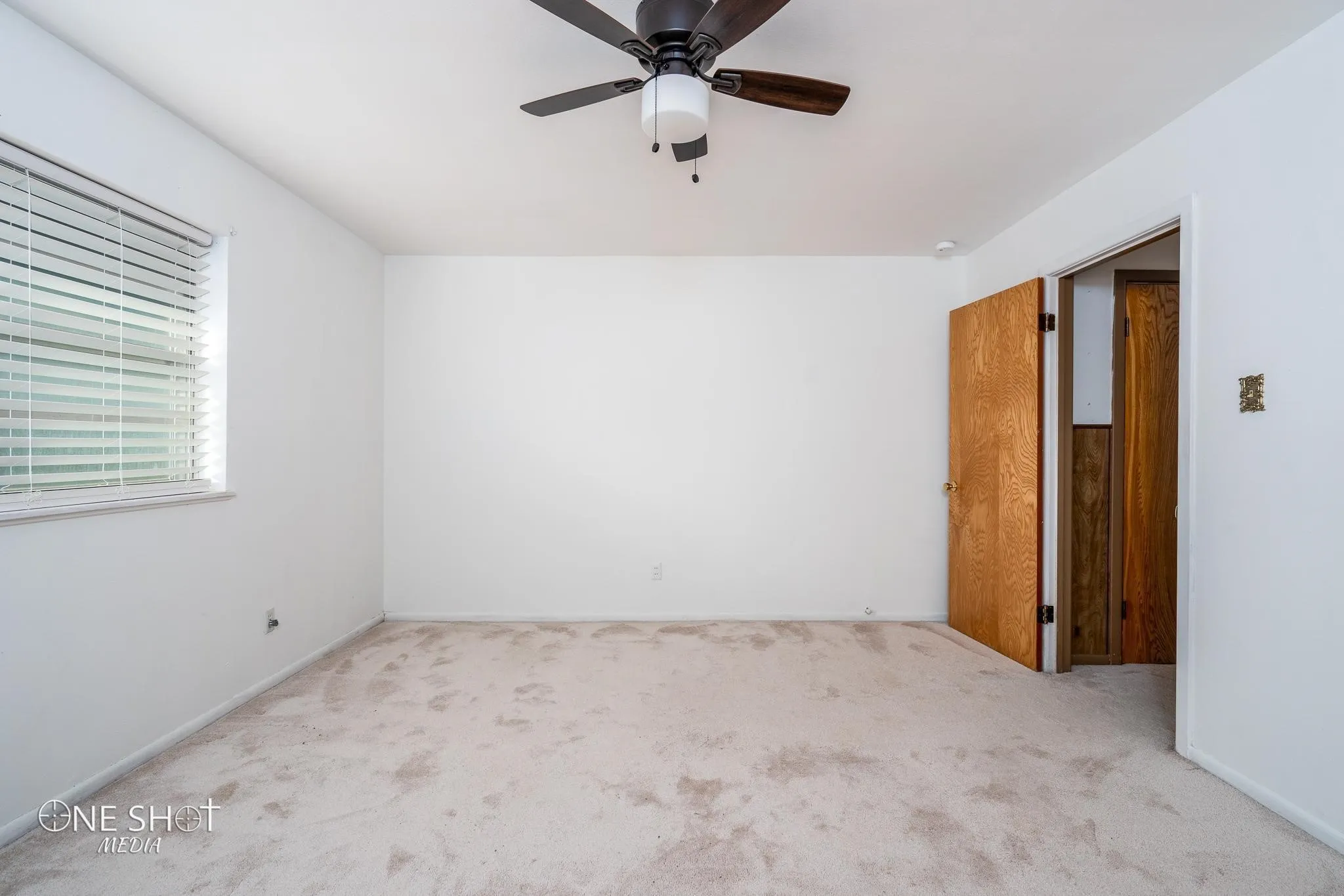 Single Family Residence For Rent in Taylor County , 509 8th Street, Merkel, Texas 79536, 3 Bedroom, 2 Bathroom, 2 Garage spaces, 2,009 Sqft, built in 1970, mls#21375193, Real Estate Agent in Merkel, Homes For Rent in Taylor county, Homes For Rent in Merkel, Realtor in Merkel Texas, Real Estate Brokerage Independent Realty Texas, Luminita Cordes Realtor
