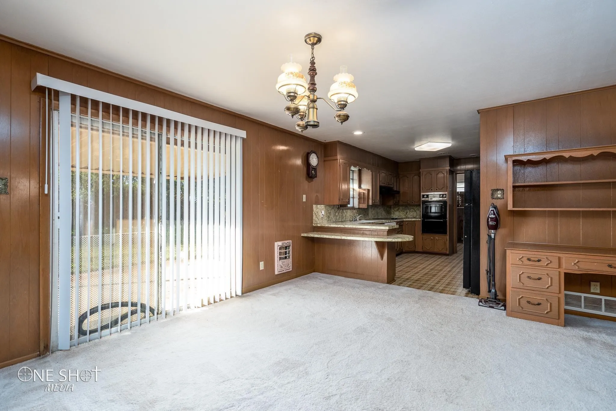 Single Family Residence For Rent in Taylor County , 509 8th Street, Merkel, Texas 79536, 3 Bedroom, 2 Bathroom, 2 Garage spaces, 2,009 Sqft, built in 1970, mls#21375193, Real Estate Agent in Merkel, Homes For Rent in Taylor county, Homes For Rent in Merkel, Realtor in Merkel Texas, Real Estate Brokerage Independent Realty Texas, Luminita Cordes Realtor