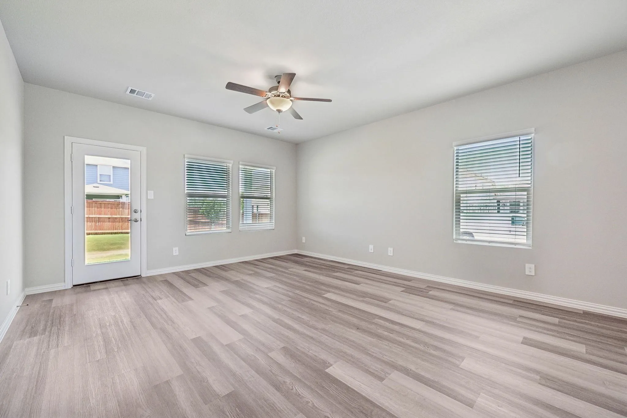 Single Family Residence For Sale in Collin County , 3717 Cisco Drive, Farmersville, Texas 75442, 4 Bedroom, 3 Bathroom, 2 Garage spaces, 2,259 Sqft, built in 2024, mls#21375045, Real Estate Agent in Farmersville, Homes For Sale in Collin county, Homes For Sale in Farmersville, Realtor in Farmersville Texas, Real Estate Brokerage Independent Realty Texas, Luminita Cordes Realtor