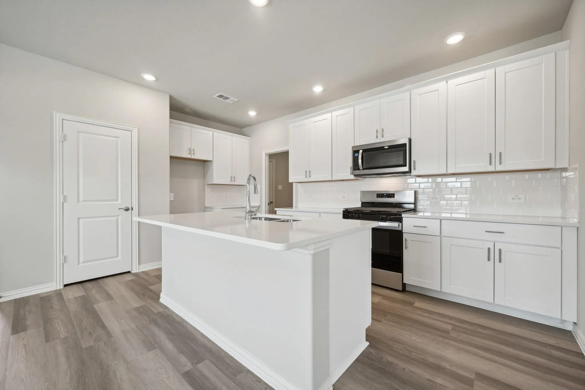 Single Family Residence For Sale in Collin County , 3717 Cisco Drive, Farmersville, Texas 75442, 4 Bedroom, 3 Bathroom, 2 Garage spaces, 2,259 Sqft, built in 2024, mls#21375045, Real Estate Agent in Farmersville, Homes For Sale in Collin county, Homes For Sale in Farmersville, Realtor in Farmersville Texas, Real Estate Brokerage Independent Realty Texas, Luminita Cordes Realtor