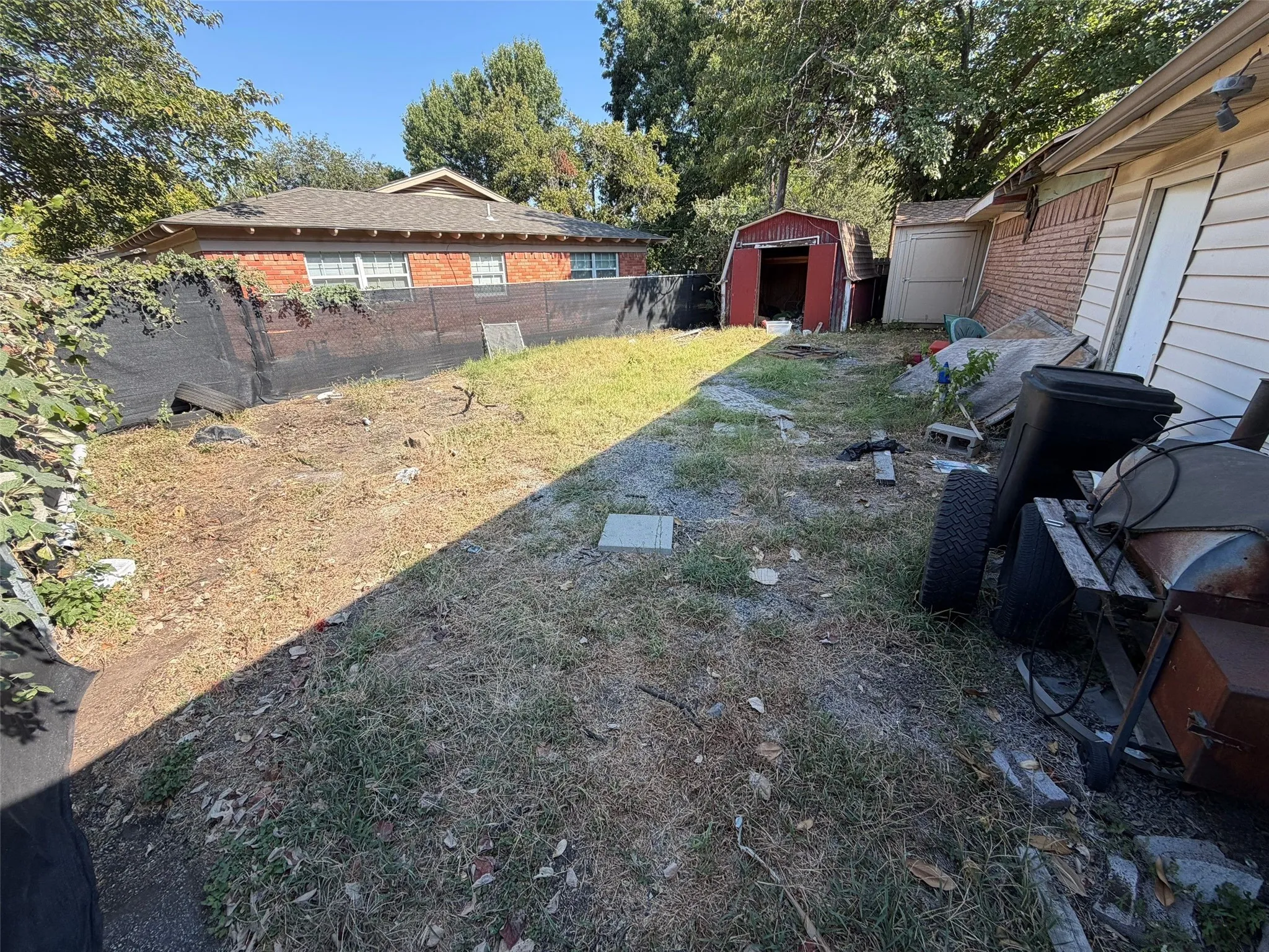 Single Family Residence For Sale in Tarrant County , 2121 Elton Road, Haltom City, Texas 76117, 3 Bedroom, 2 Bathroom, 2 Garage spaces, 1,954 Sqft, built in 1959, mls#21375183, Real Estate Agent in Haltom City, Homes For Sale in Tarrant county, Homes For Sale in Haltom City, Realtor in Haltom City Texas, Real Estate Brokerage Independent Realty Texas, Luminita Cordes Realtor
