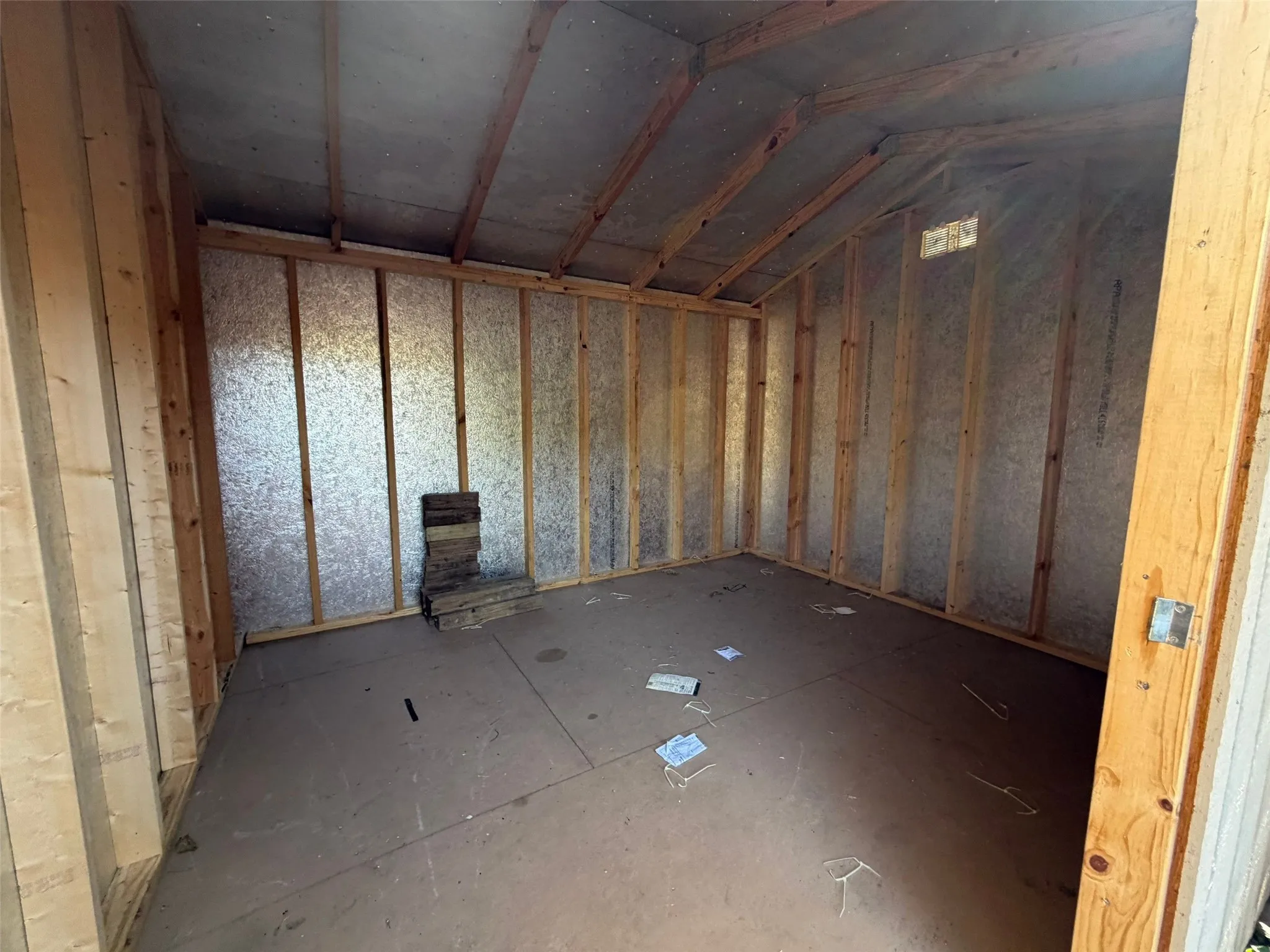 Single Family Residence For Sale in Tarrant County , 2121 Elton Road, Haltom City, Texas 76117, 3 Bedroom, 2 Bathroom, 2 Garage spaces, 1,954 Sqft, built in 1959, mls#21375183, Real Estate Agent in Haltom City, Homes For Sale in Tarrant county, Homes For Sale in Haltom City, Realtor in Haltom City Texas, Real Estate Brokerage Independent Realty Texas, Luminita Cordes Realtor