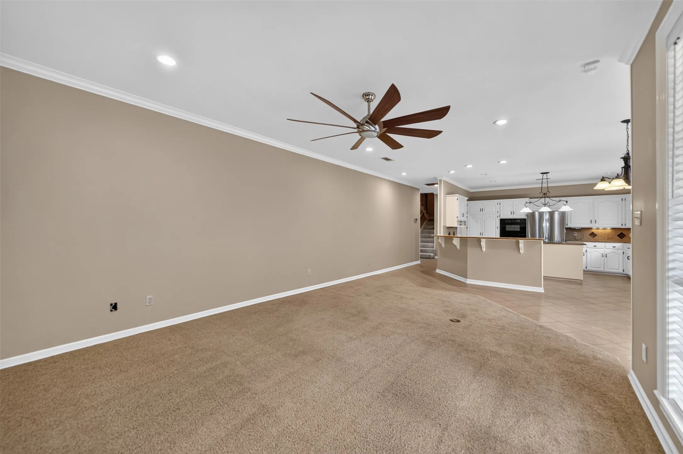 Single Family Residence For Sale in Smith County , 504 Hyde Park Drive, Tyler, Texas 75701, 3 Bedroom, 3 Bathroom, 2 Garage spaces, 3,386 Sqft, built in 1990, mls#21375211, Real Estate Agent in Tyler, Homes For Sale in Smith county, Homes For Sale in Tyler, Realtor in Tyler Texas, Real Estate Brokerage Independent Realty Texas, Luminita Cordes Realtor