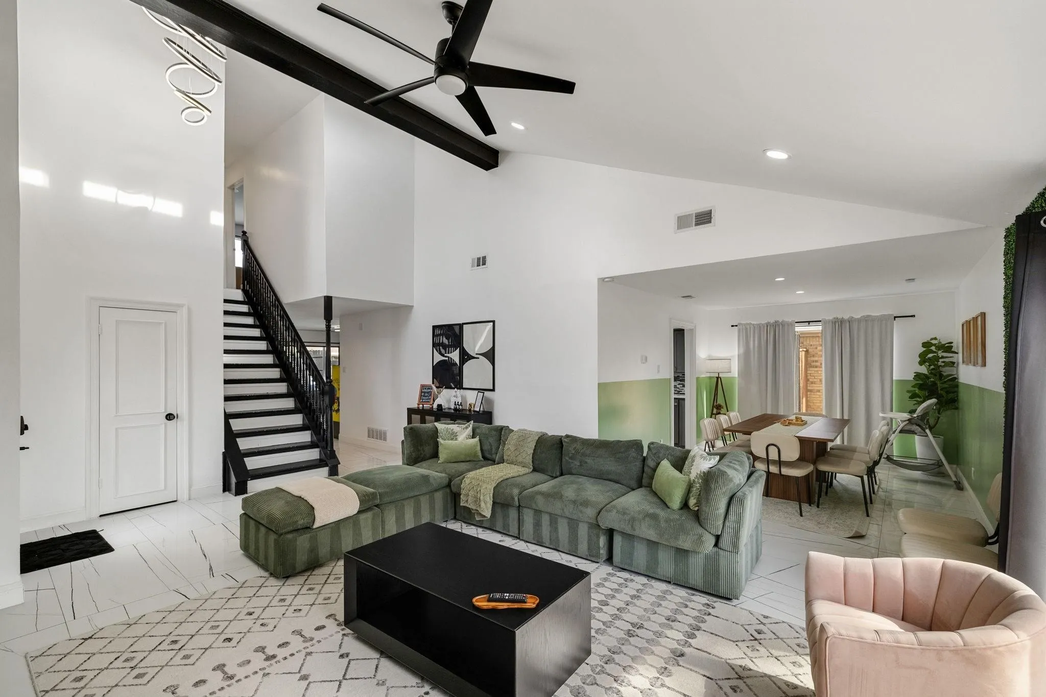 Single Family Residence For Rent in Dallas County , 1301 N Trail Drive, Carrollton, Texas 75006, 4 Bedroom, 3 Bathroom, 2 Garage spaces, 2,696 Sqft, built in 1977, mls#21375212, Real Estate Agent in Carrollton, Homes For Rent in Dallas county, Homes For Rent in Carrollton, Realtor in Carrollton Texas, Real Estate Brokerage Independent Realty Texas, Luminita Cordes Realtor