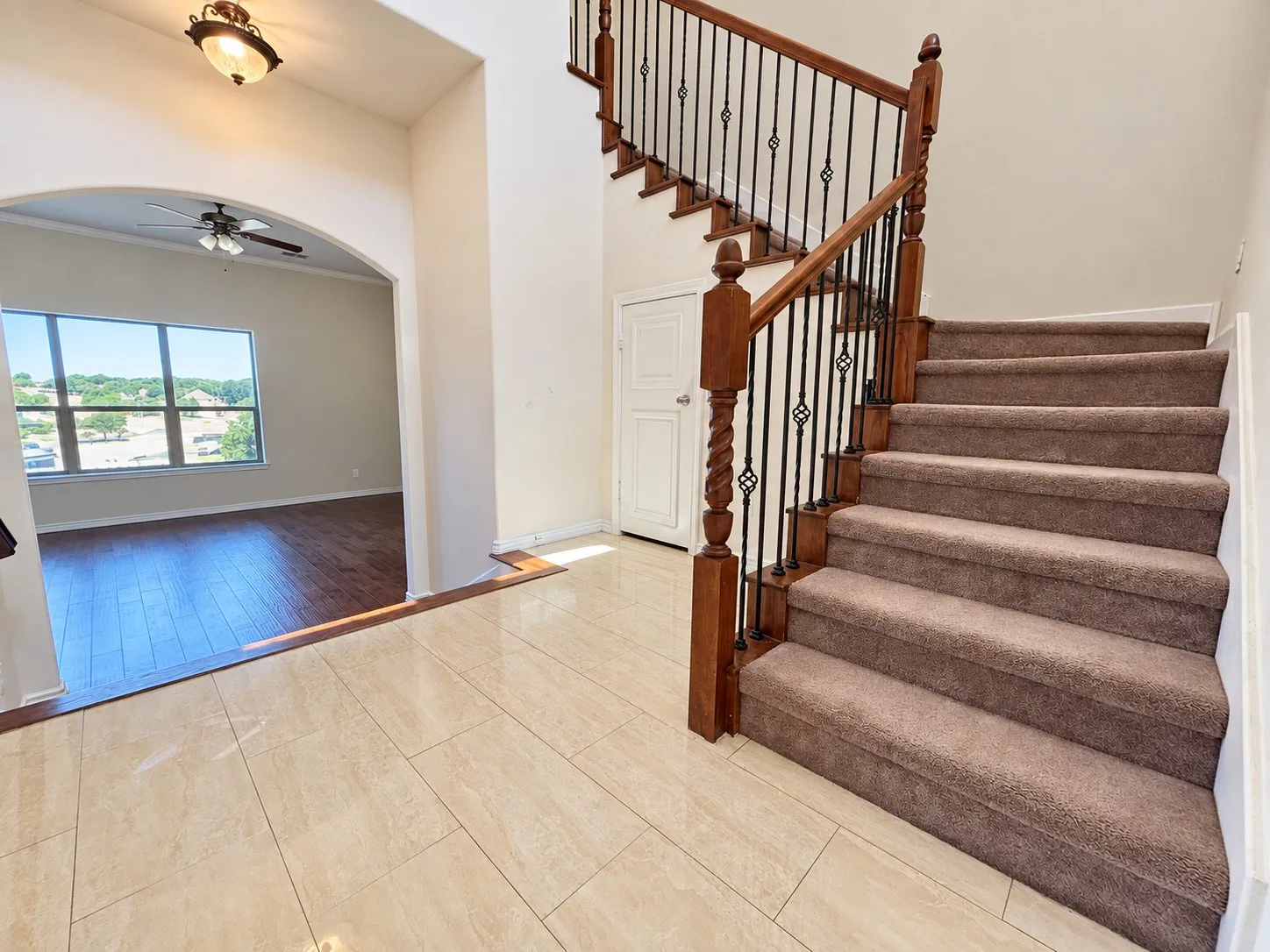 Townhouse For Rent in Dallas County , 2361 Novin Drive, Irving, Texas 75062, 4 Bedroom, 3 Bathroom, 2 Garage spaces, 2,397 Sqft, built in 2016, mls#21375215, Real Estate Agent in Irving, Homes For Rent in Dallas county, Homes For Rent in Irving, Realtor in Irving Texas, Real Estate Brokerage Independent Realty Texas, Luminita Cordes Realtor