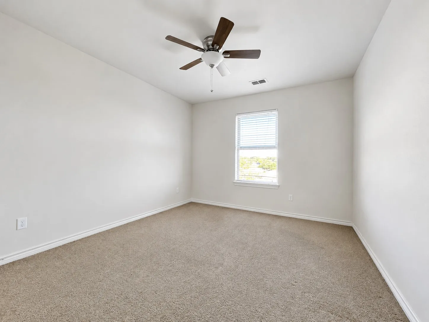 Townhouse For Rent in Dallas County , 2361 Novin Drive, Irving, Texas 75062, 4 Bedroom, 3 Bathroom, 2 Garage spaces, 2,397 Sqft, built in 2016, mls#21375215, Real Estate Agent in Irving, Homes For Rent in Dallas county, Homes For Rent in Irving, Realtor in Irving Texas, Real Estate Brokerage Independent Realty Texas, Luminita Cordes Realtor