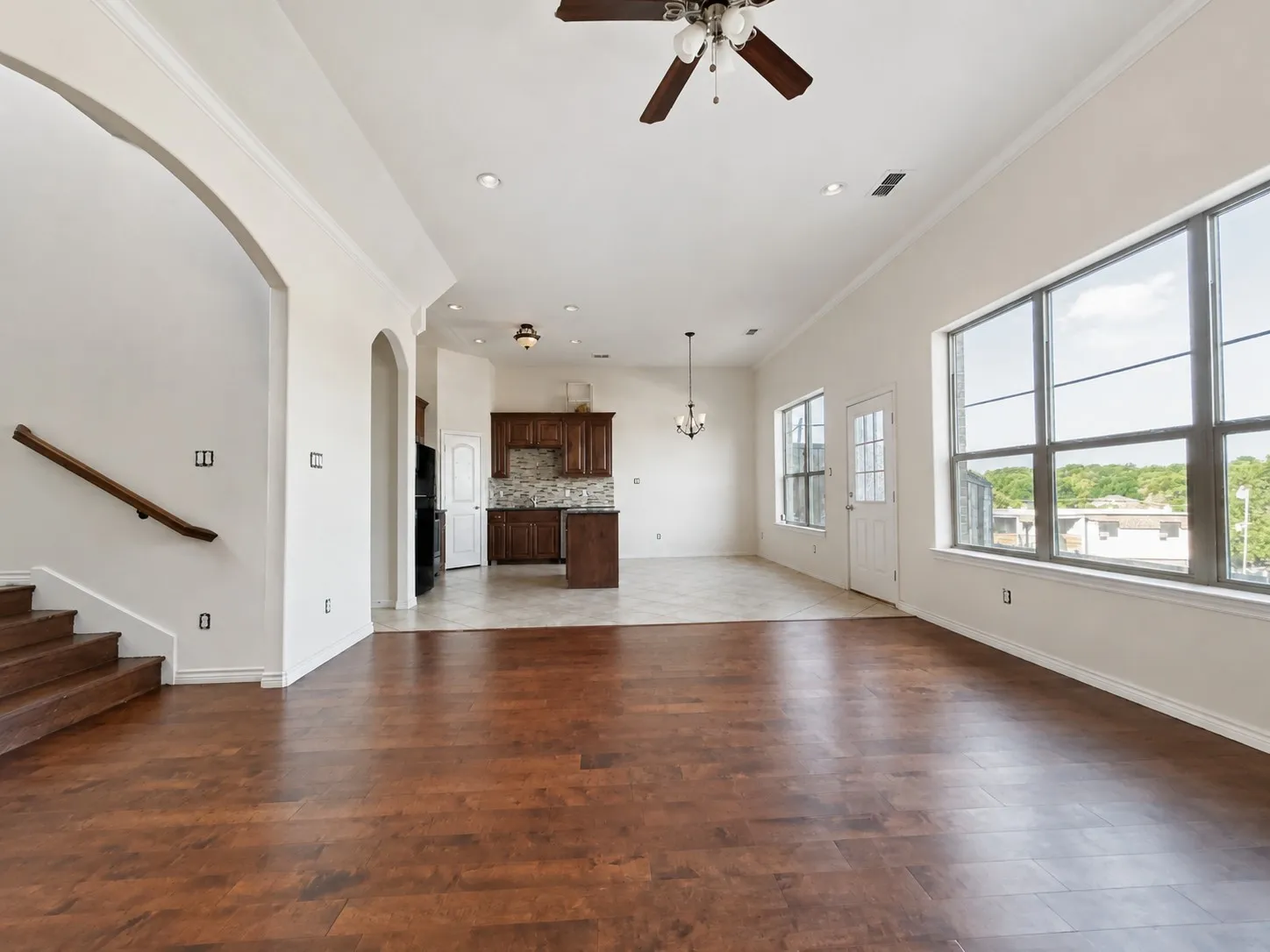Townhouse For Rent in Dallas County , 2361 Novin Drive, Irving, Texas 75062, 4 Bedroom, 3 Bathroom, 2 Garage spaces, 2,397 Sqft, built in 2016, mls#21375215, Real Estate Agent in Irving, Homes For Rent in Dallas county, Homes For Rent in Irving, Realtor in Irving Texas, Real Estate Brokerage Independent Realty Texas, Luminita Cordes Realtor