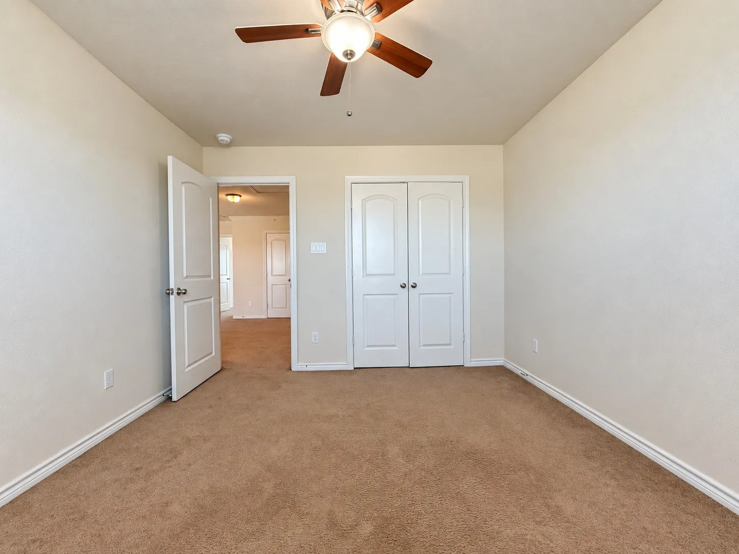 Townhouse For Rent in Dallas County , 2361 Novin Drive, Irving, Texas 75062, 4 Bedroom, 3 Bathroom, 2 Garage spaces, 2,397 Sqft, built in 2016, mls#21375215, Real Estate Agent in Irving, Homes For Rent in Dallas county, Homes For Rent in Irving, Realtor in Irving Texas, Real Estate Brokerage Independent Realty Texas, Luminita Cordes Realtor
