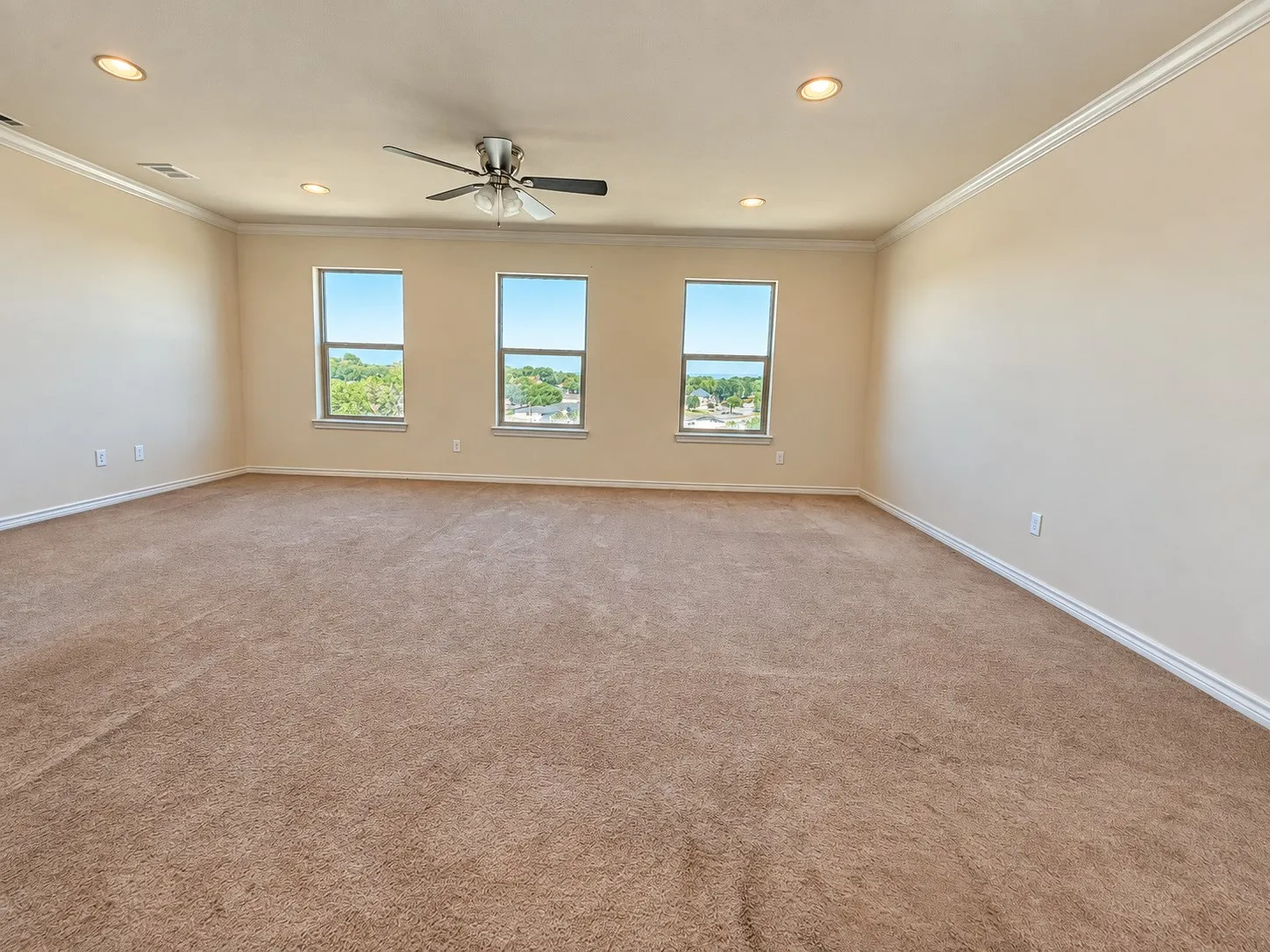Townhouse For Rent in Dallas County , 2361 Novin Drive, Irving, Texas 75062, 4 Bedroom, 3 Bathroom, 2 Garage spaces, 2,397 Sqft, built in 2016, mls#21375215, Real Estate Agent in Irving, Homes For Rent in Dallas county, Homes For Rent in Irving, Realtor in Irving Texas, Real Estate Brokerage Independent Realty Texas, Luminita Cordes Realtor
